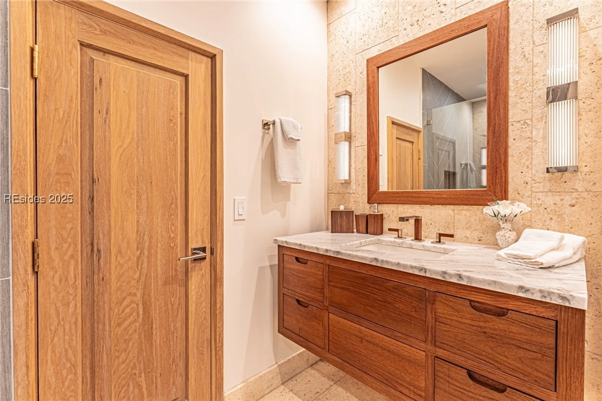 Property Slideshow image 54 of 98 | 16 oyster shell ln, Hilton Head Island, SC, 29926