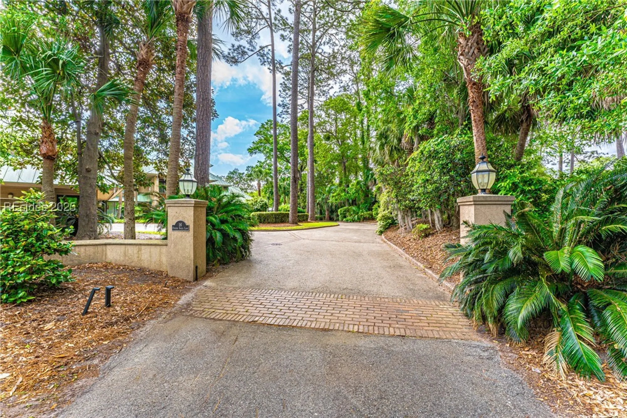 Property Slideshow image 70 of 98 | 16 oyster shell ln, Hilton Head Island, SC, 29926