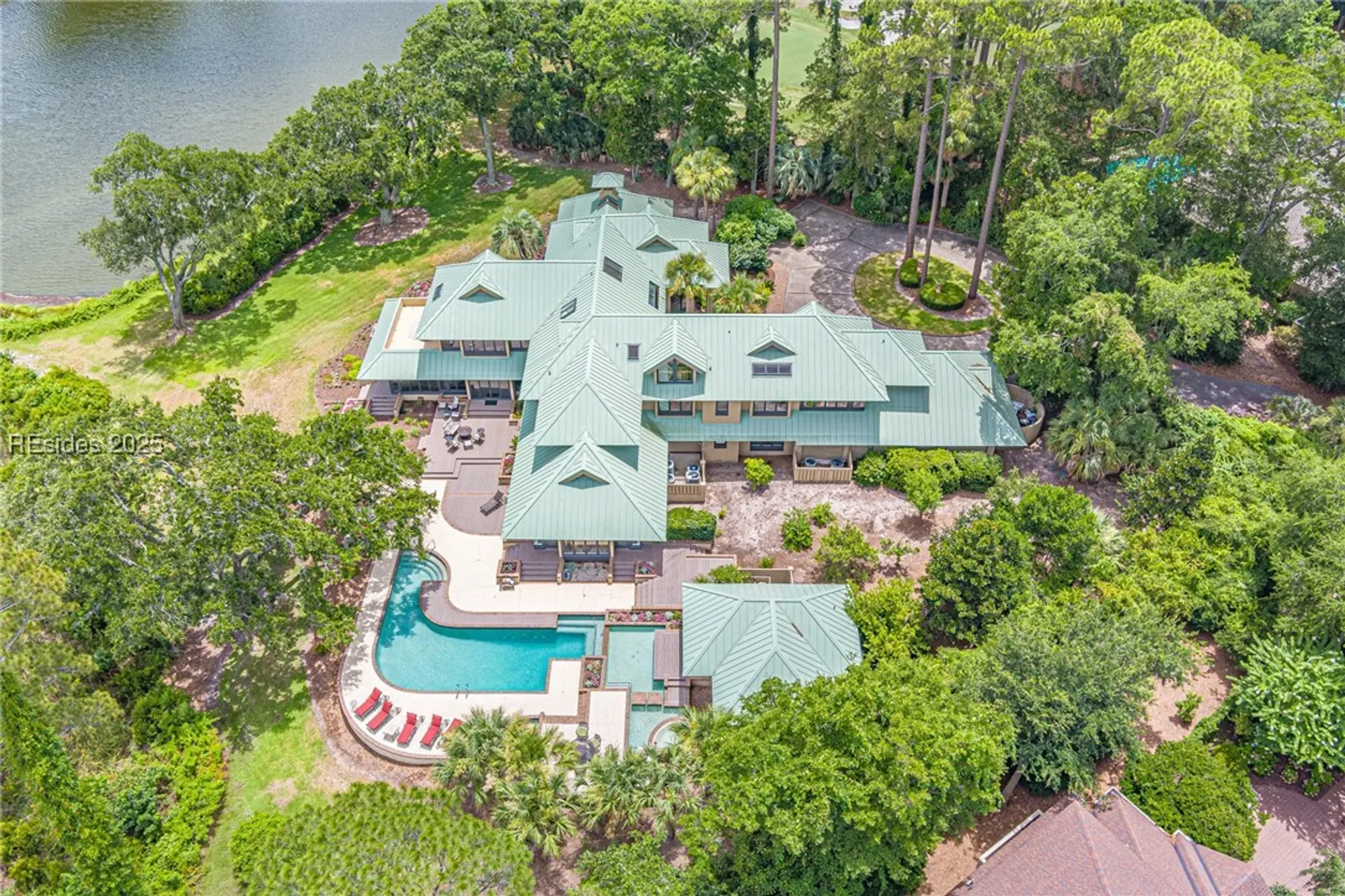 Property Slideshow image 82 of 98 | 16 oyster shell ln, Hilton Head Island, SC, 29926