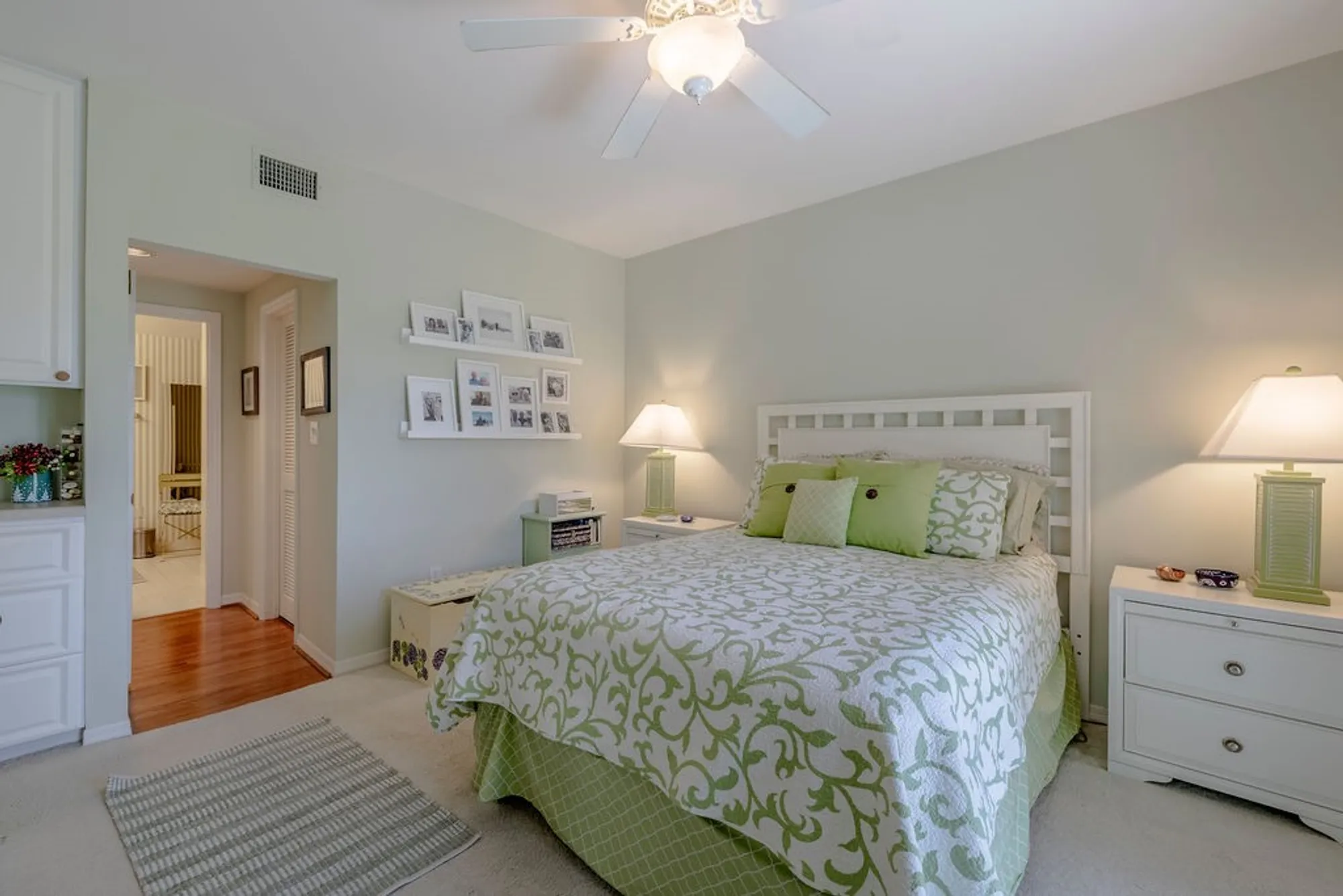 Property Slideshow image 16 of 35 | 5025 harmony cir apt 203, Vero Beach, FL, 32967