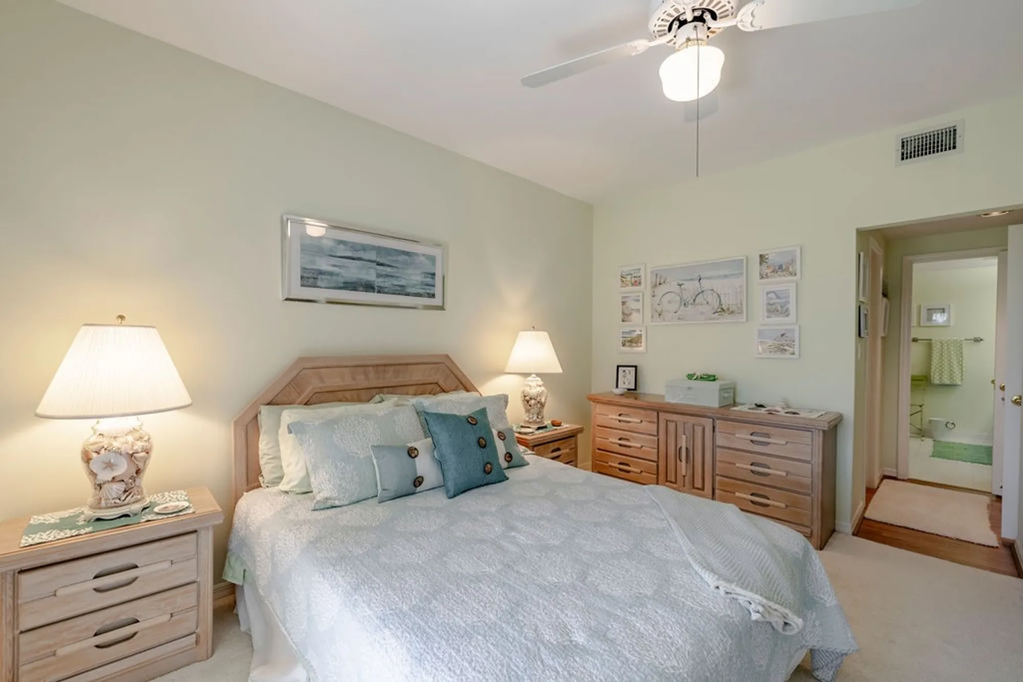 Property Slideshow image 24 of 35 | 5025 harmony cir apt 203, Vero Beach, FL, 32967