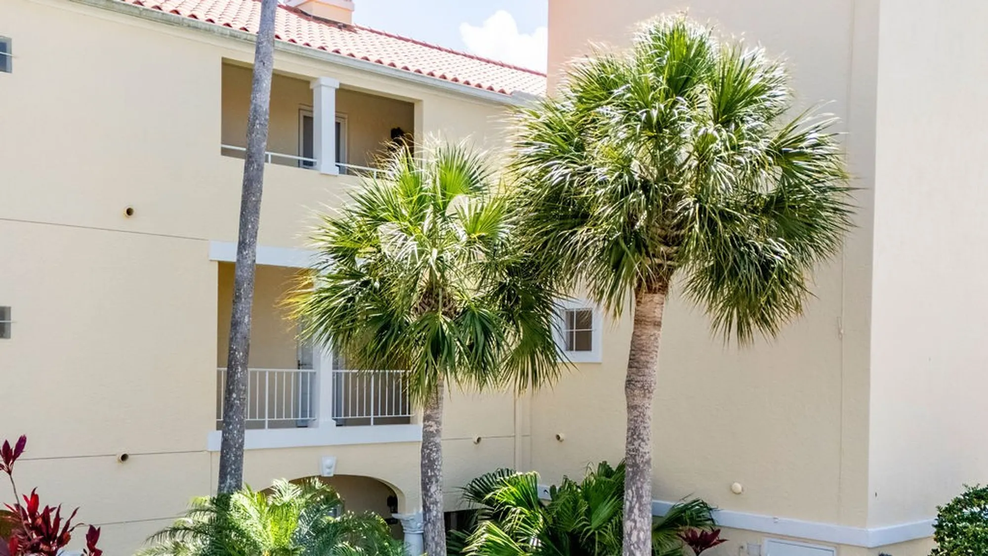 Property Slideshow image 34 of 35 | 5025 harmony cir apt 203, Vero Beach, FL, 32967