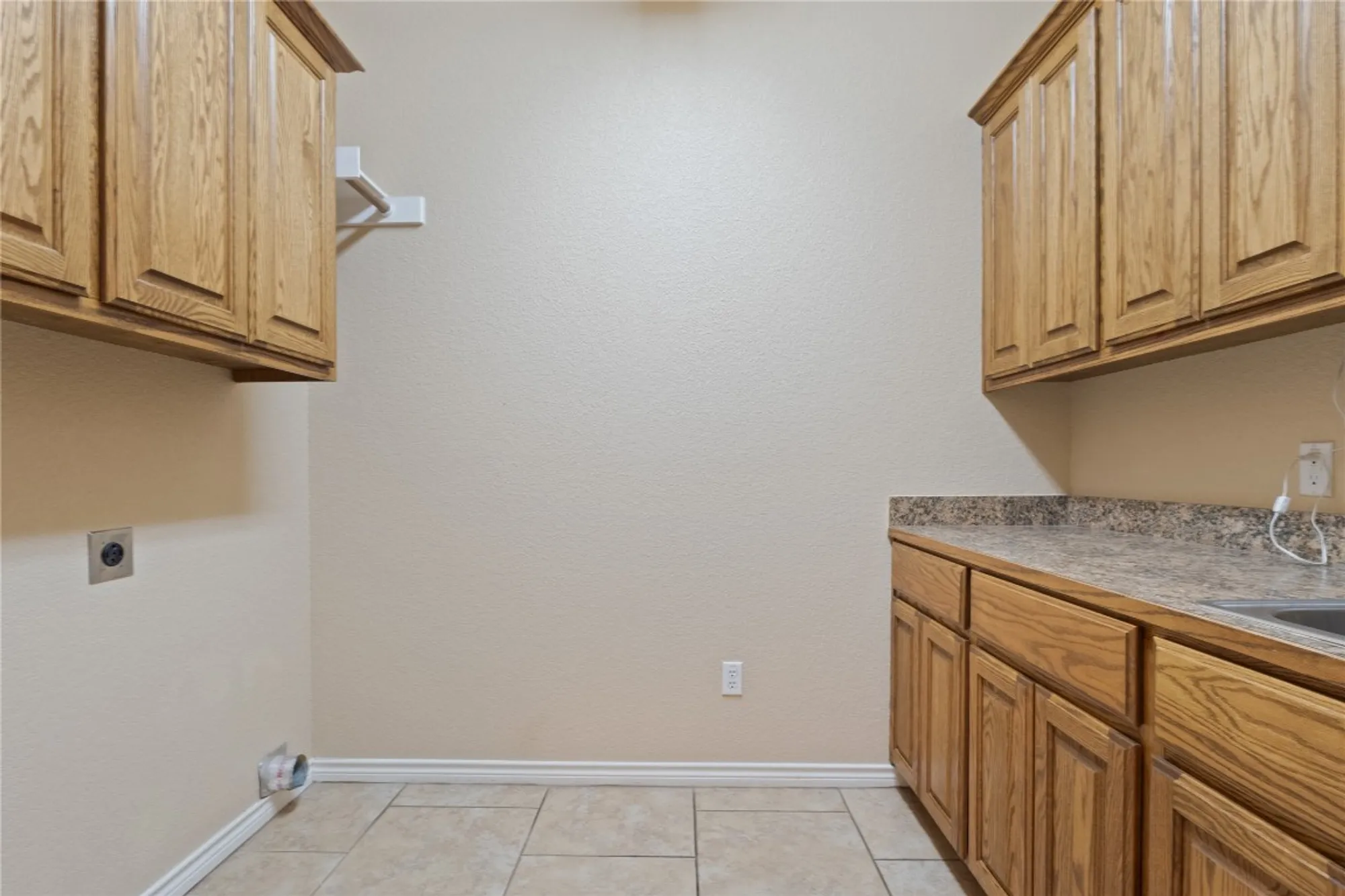 Property Slideshow image 21 of 38 | 1005 fort davis st, Georgetown, TX, 78633