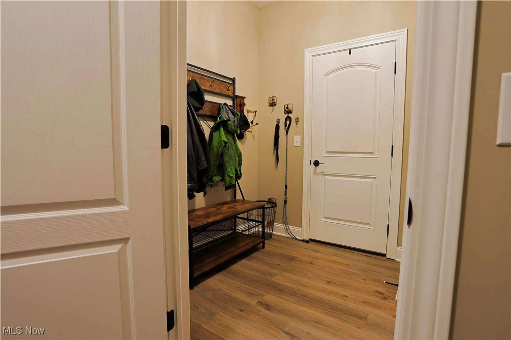 Property Slideshow image 16 of 28 | 601 cedar crest dr, Elyria, OH, 44035