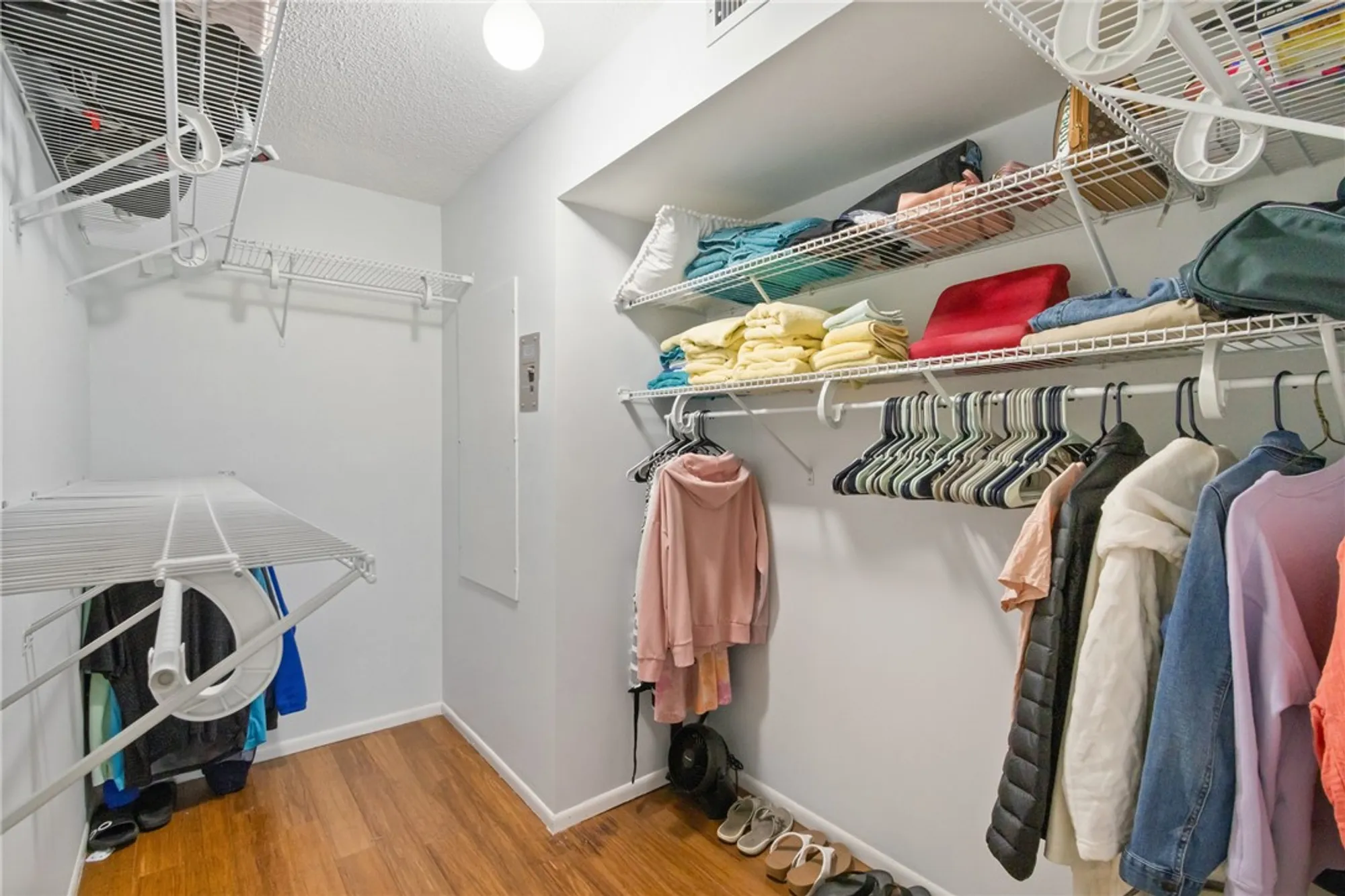 Property Slideshow image 17 of 36 | 25 plantation dr apt 206, Vero Beach, FL, 32966