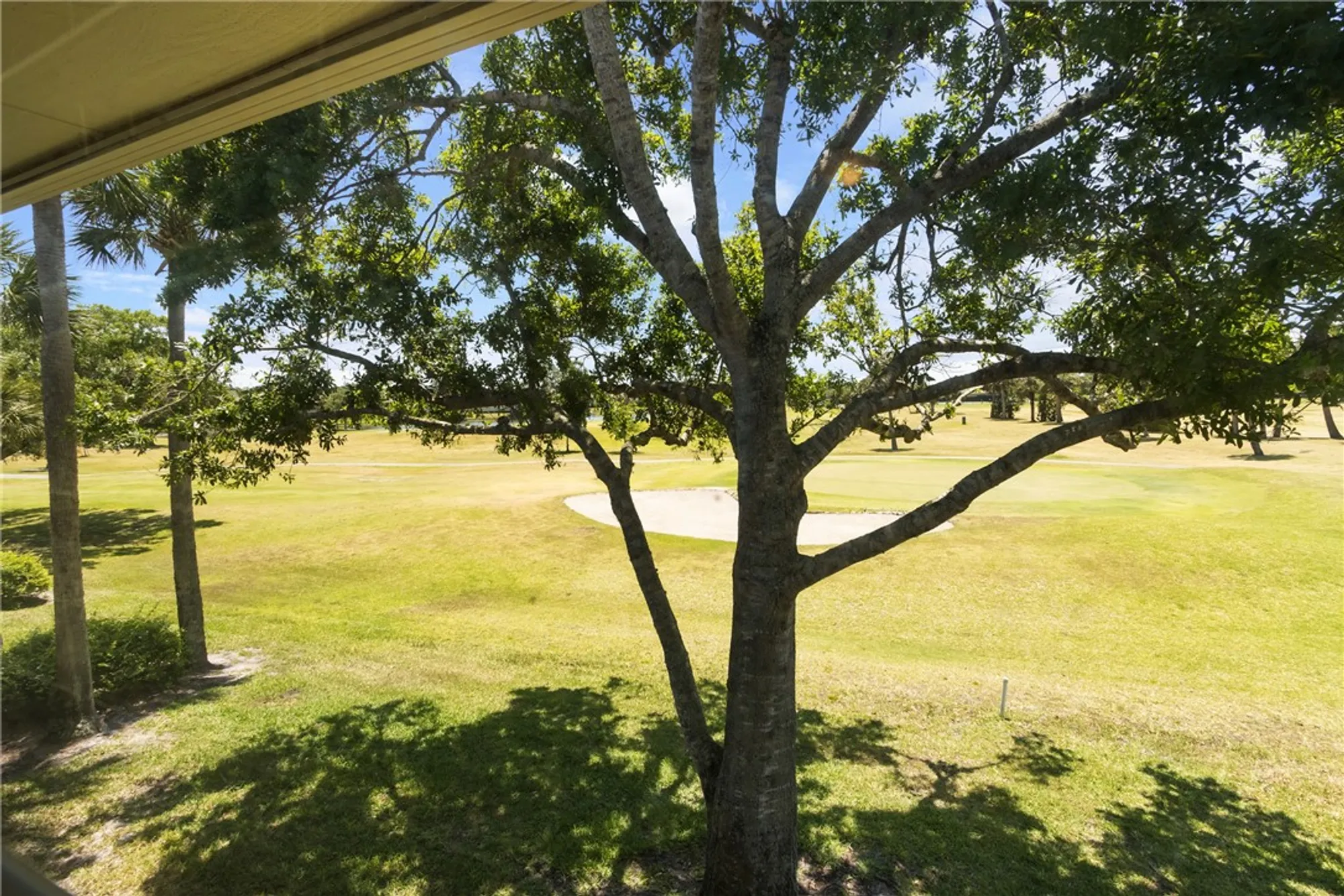 Property Slideshow image 12 of 36 | 25 plantation dr apt 206, Vero Beach, FL, 32966