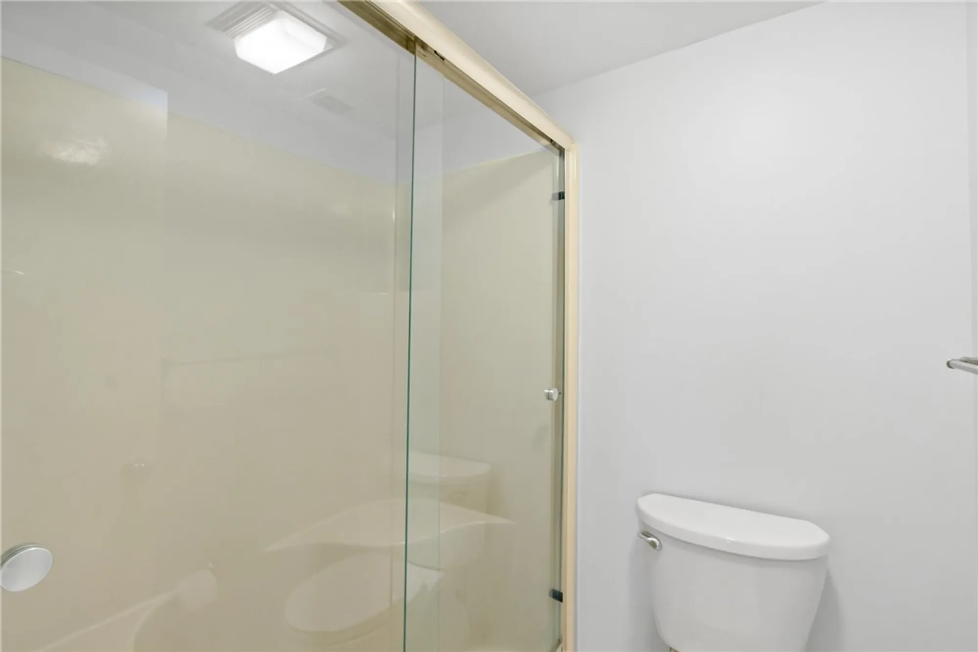 Property Slideshow image 20 of 36 | 25 plantation dr apt 206, Vero Beach, FL, 32966