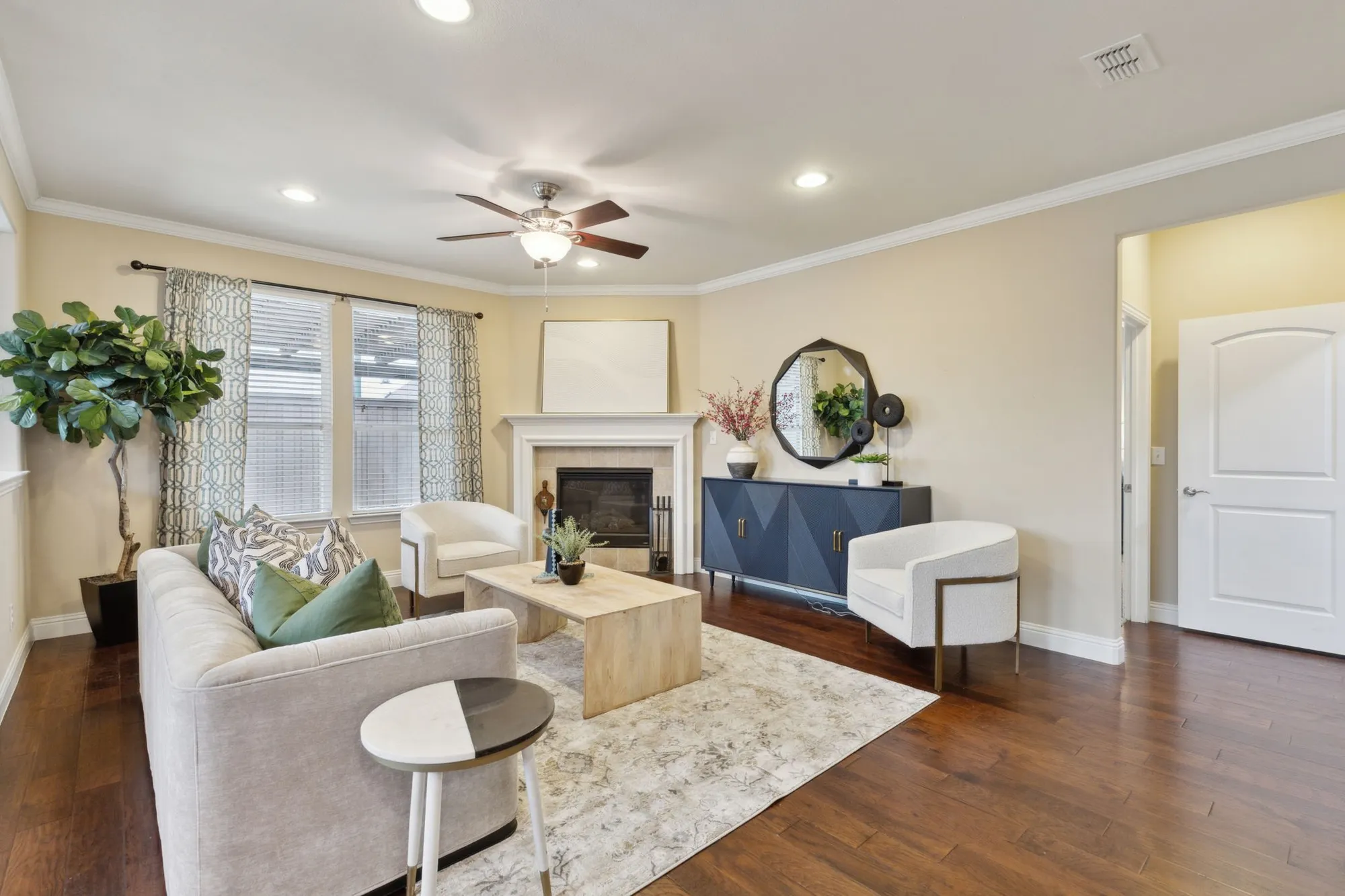 Property Slideshow image 11 of 34 | 6281 paragon dr, Frisco, TX, 75036