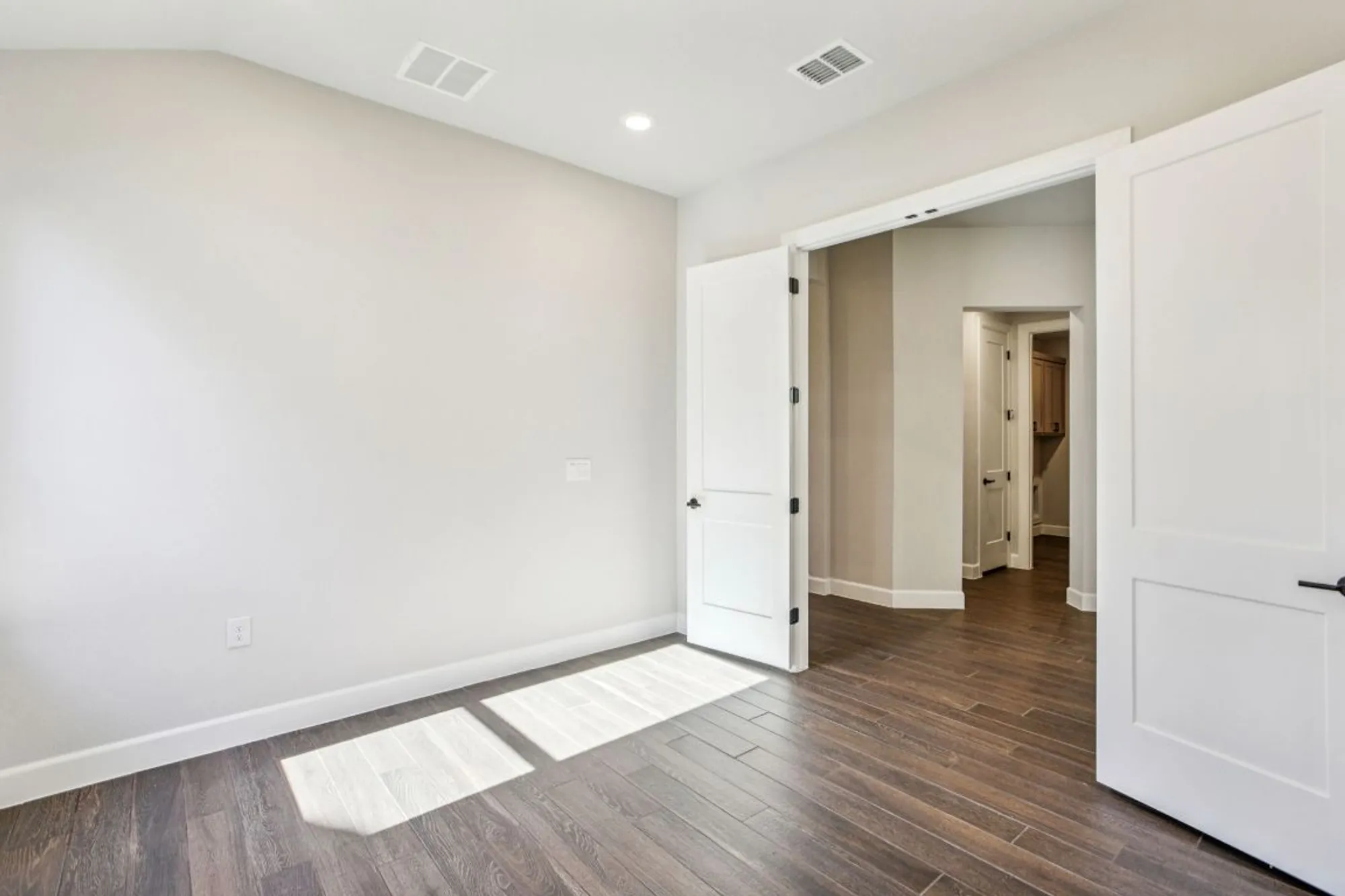 Property Slideshow image 11 of 38 | 322 sweeping sage ln, San Marcos, TX, 78666