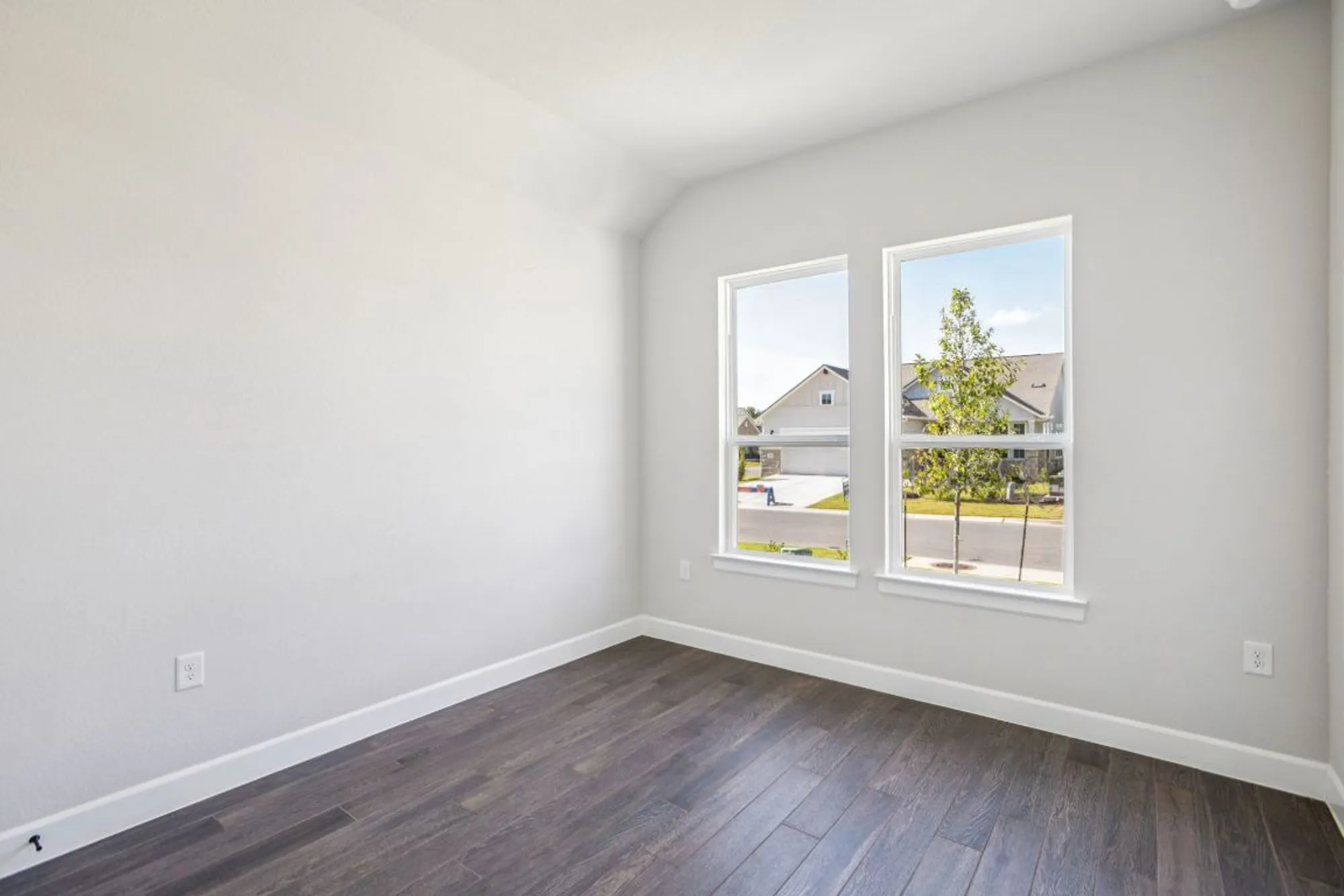 Property Slideshow image 7 of 38 | 322 sweeping sage ln, San Marcos, TX, 78666