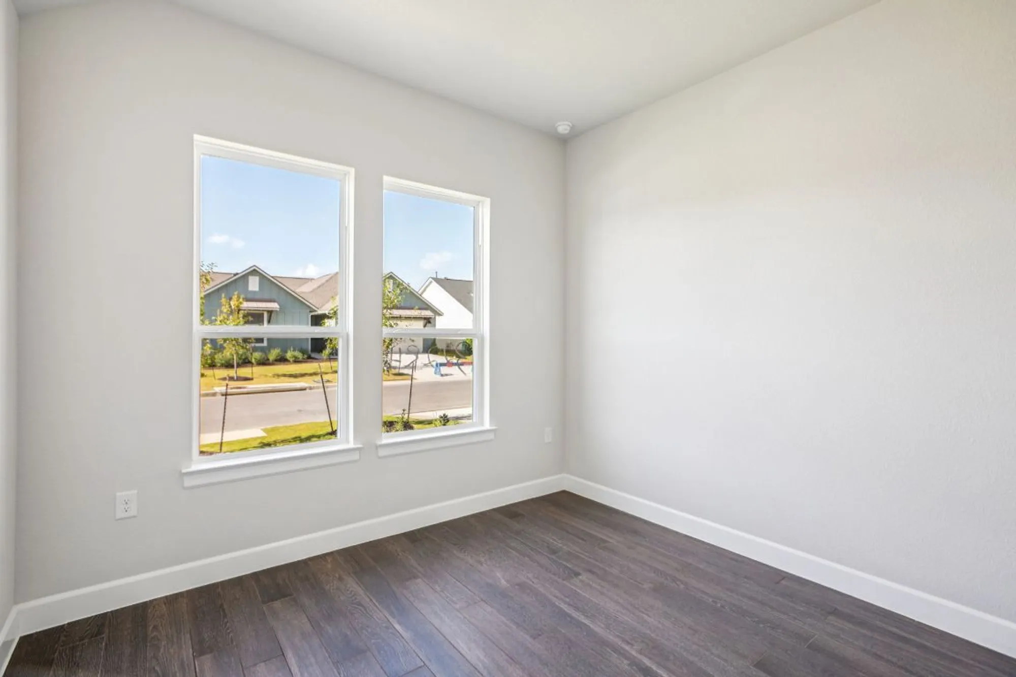 Property Slideshow image 8 of 38 | 322 sweeping sage ln, San Marcos, TX, 78666