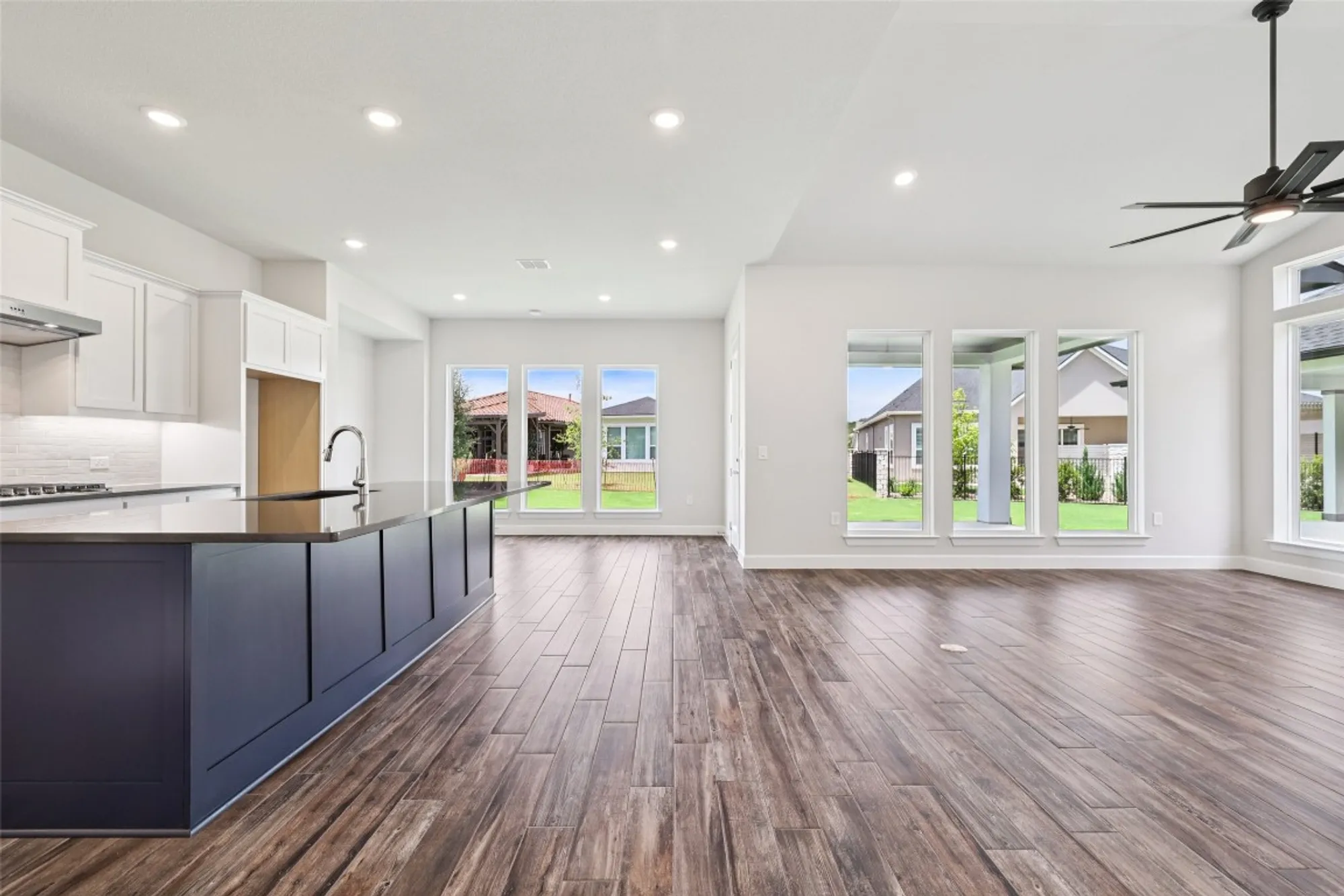 Property Slideshow image 4 of 26 | 329 sweeping sage ln, San Marcos, TX, 78666