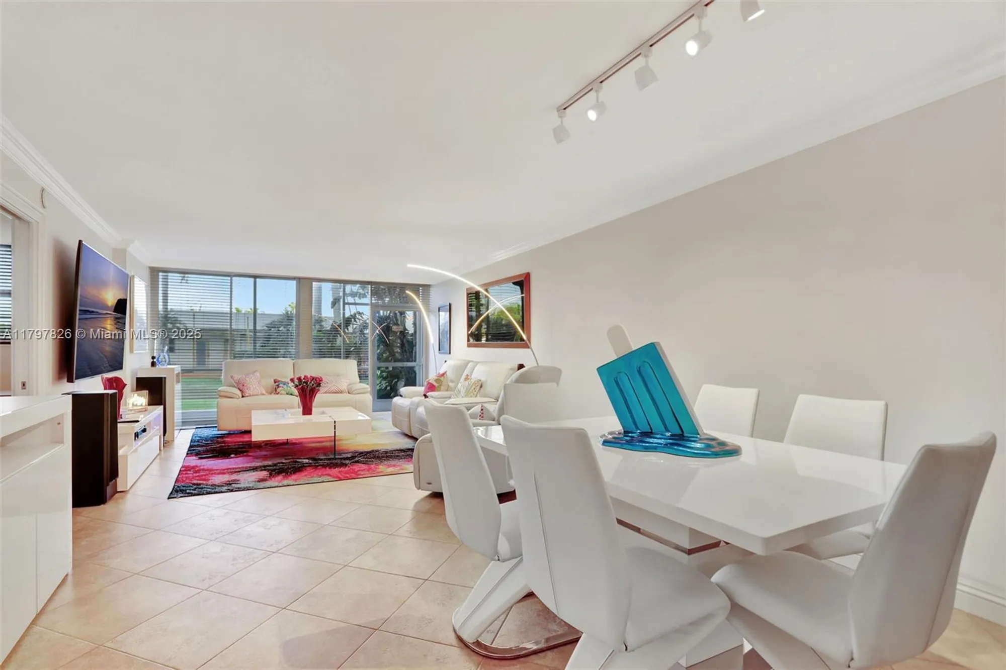 Property Slideshow image 2 of 37 | 2731 ne 14th street cswy 115, Pompano Beach, FL, 33062