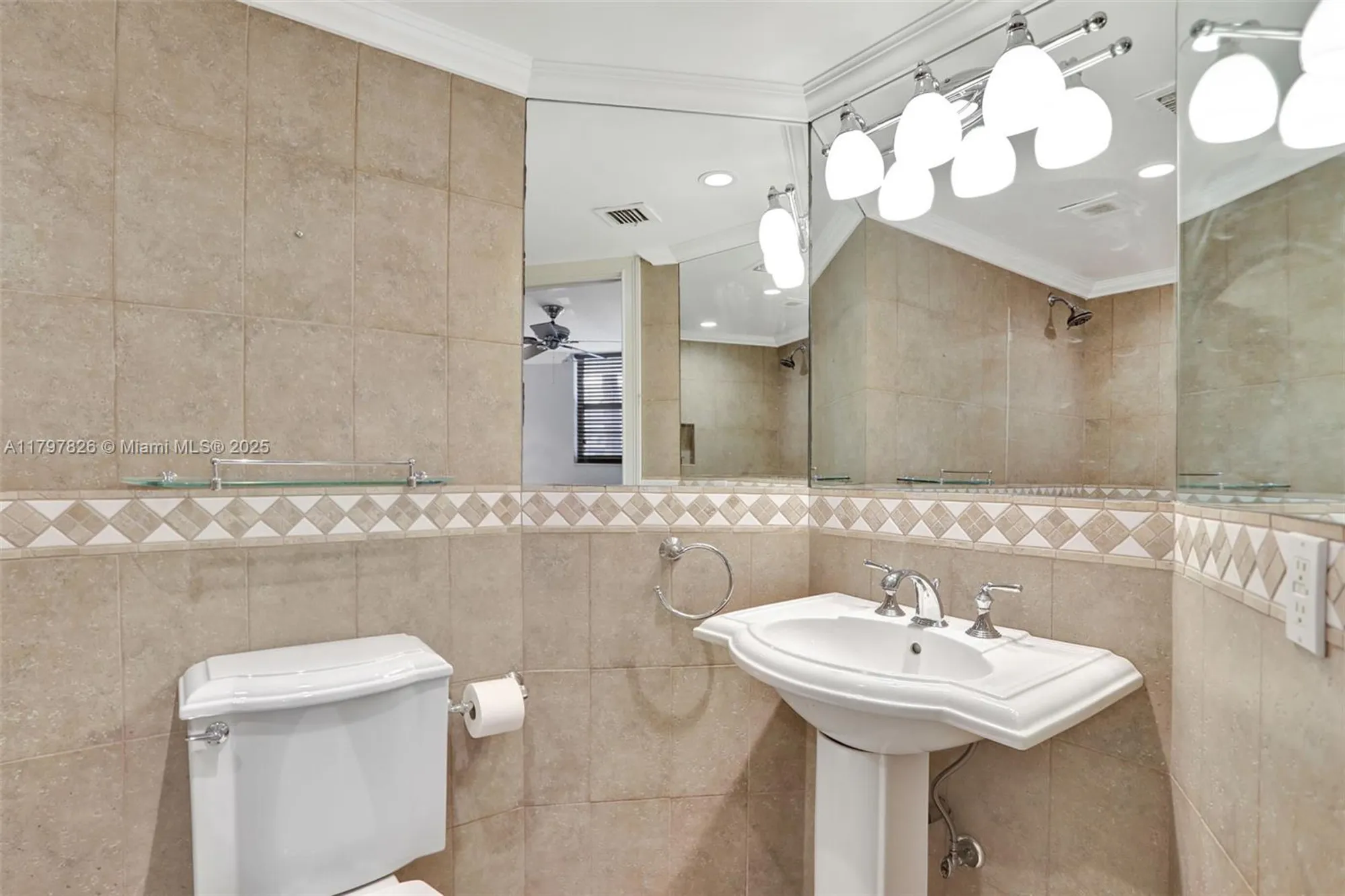 Property Slideshow image 22 of 37 | 2731 ne 14th street cswy 115, Pompano Beach, FL, 33062