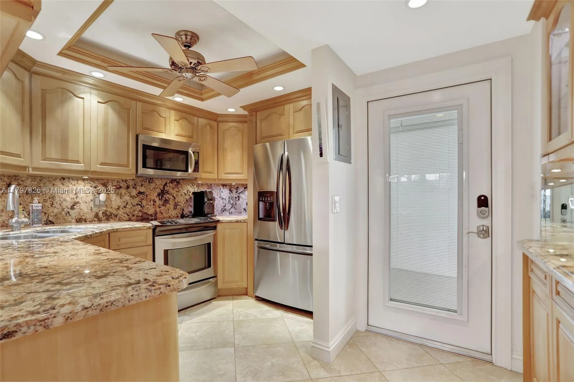 Property Slideshow image 4 of 37 | 2731 ne 14th street cswy 115, Pompano Beach, FL, 33062