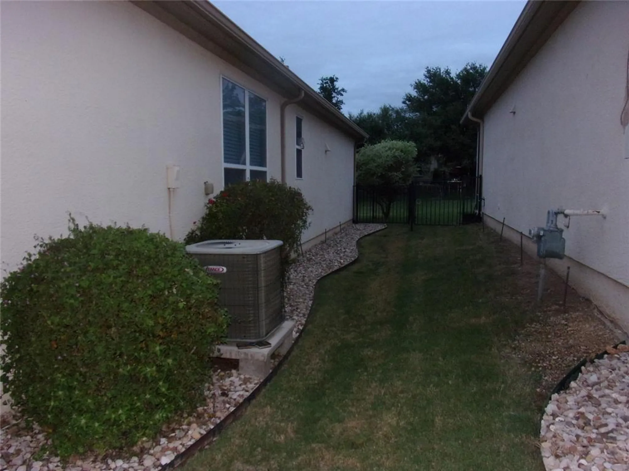 Property Slideshow image 30 of 34 | 721 independence creek ln, Georgetown, TX, 78633