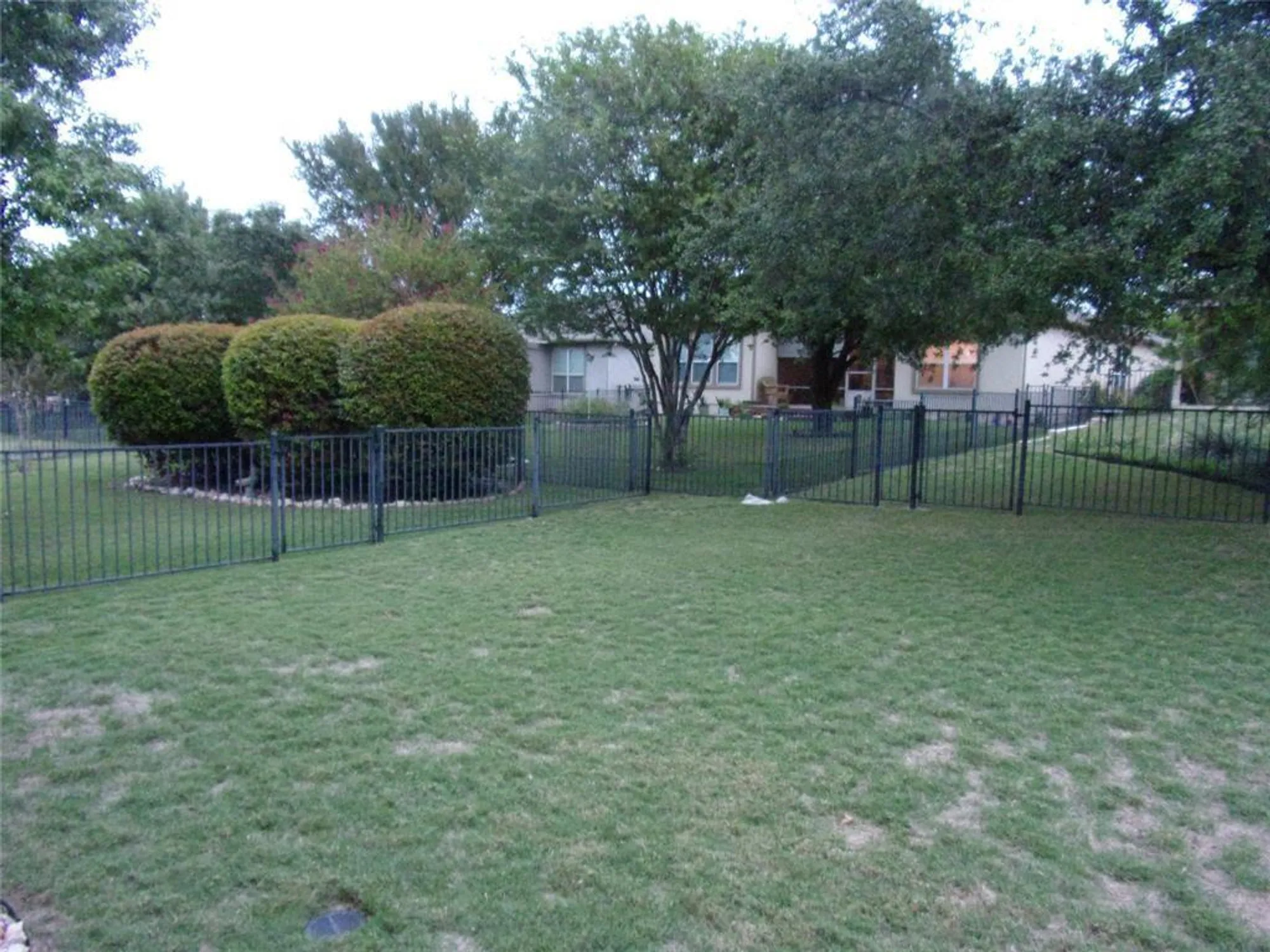 Property Slideshow image 32 of 34 | 721 independence creek ln, Georgetown, TX, 78633