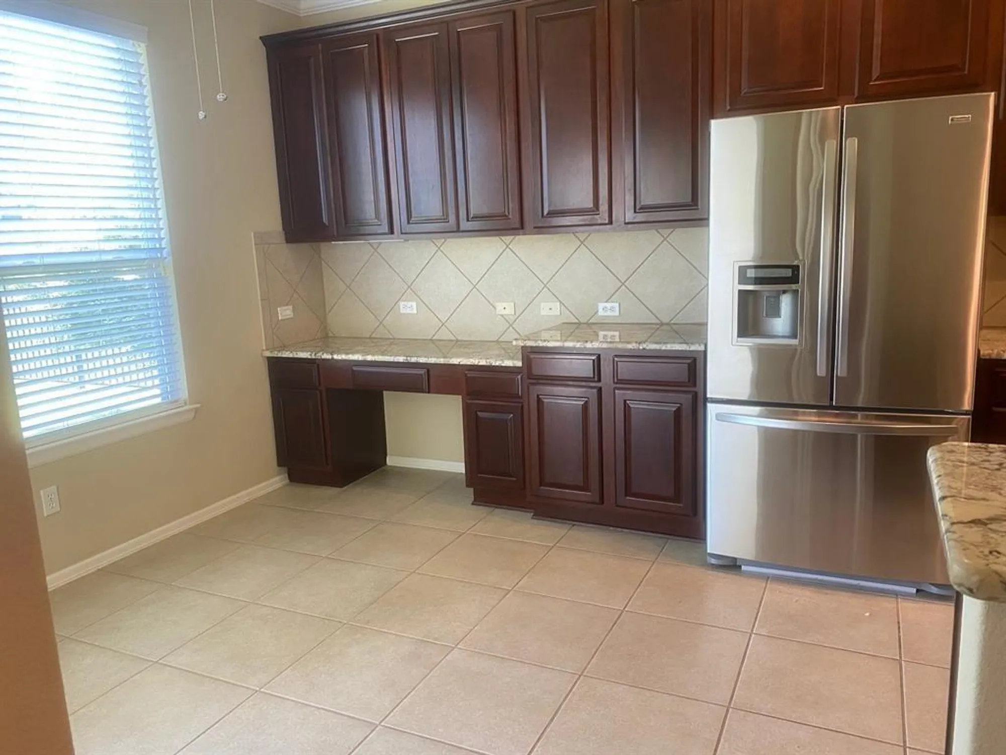 Property Slideshow image 7 of 34 | 721 independence creek ln, Georgetown, TX, 78633