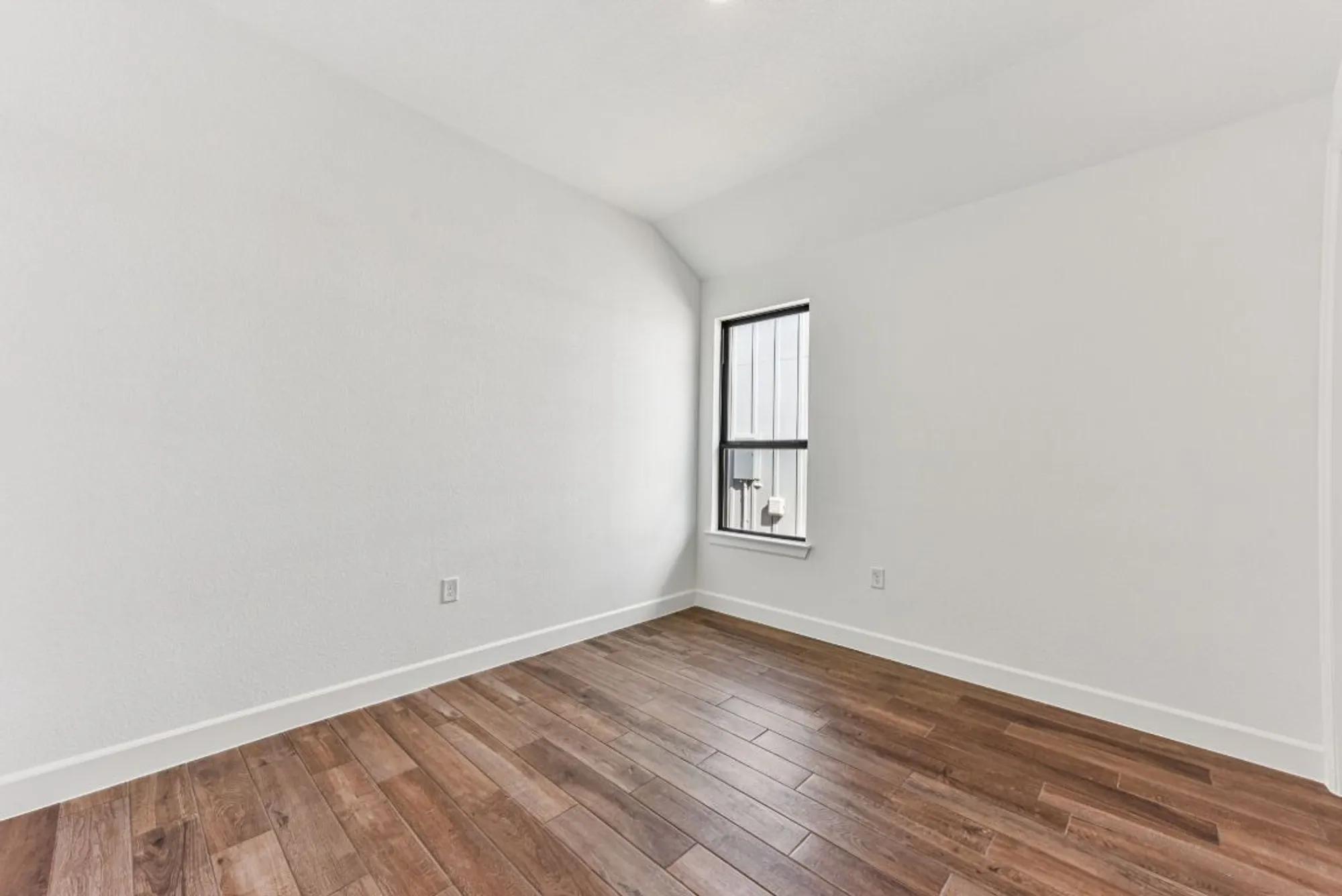 Property Slideshow image 30 of 40 | 203 olive blossom trl, San Marcos, TX, 78666