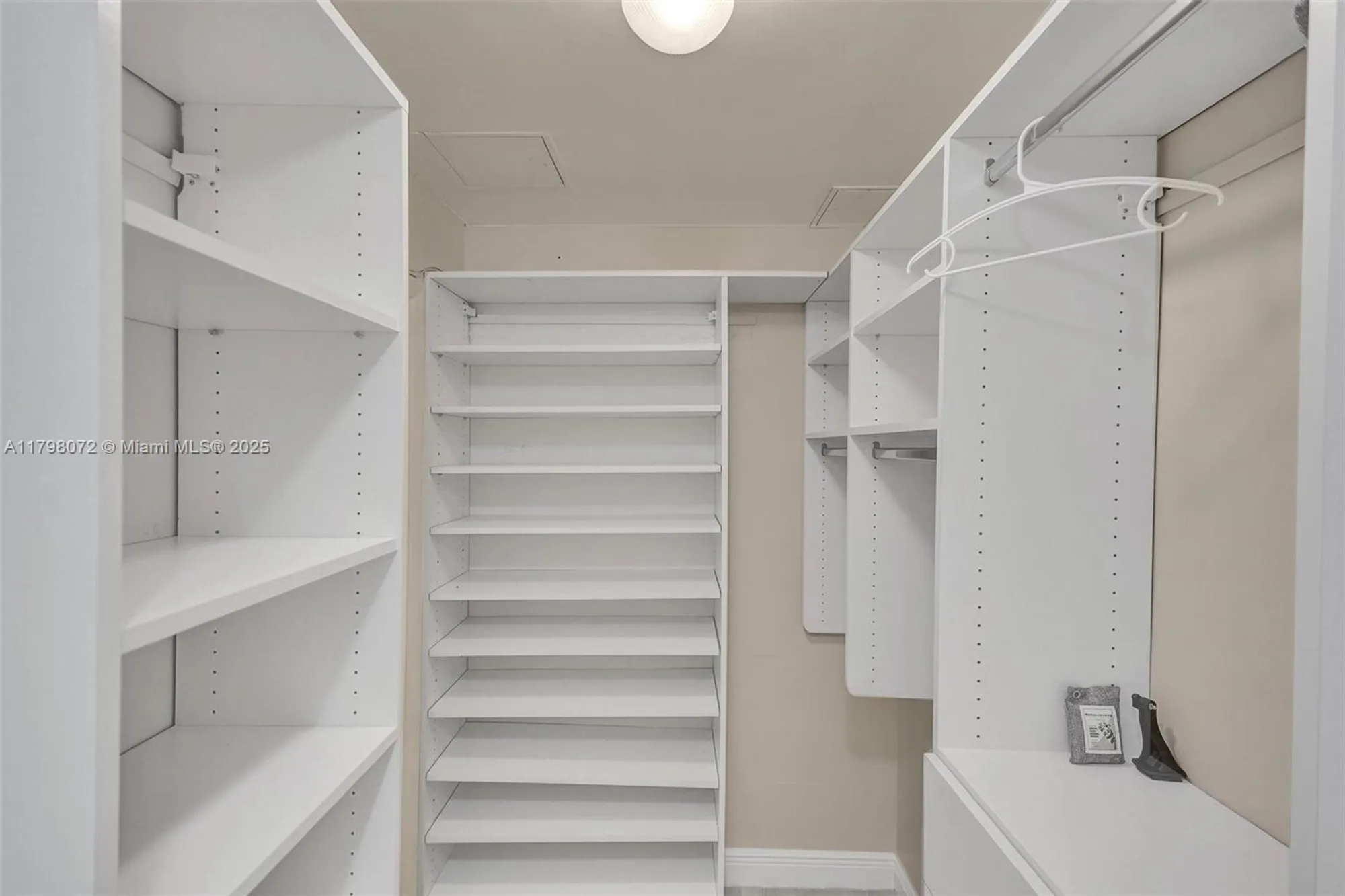 Property Slideshow image 24 of 58 | 1201 s ocean dr apt 316s, Hollywood, FL, 33019