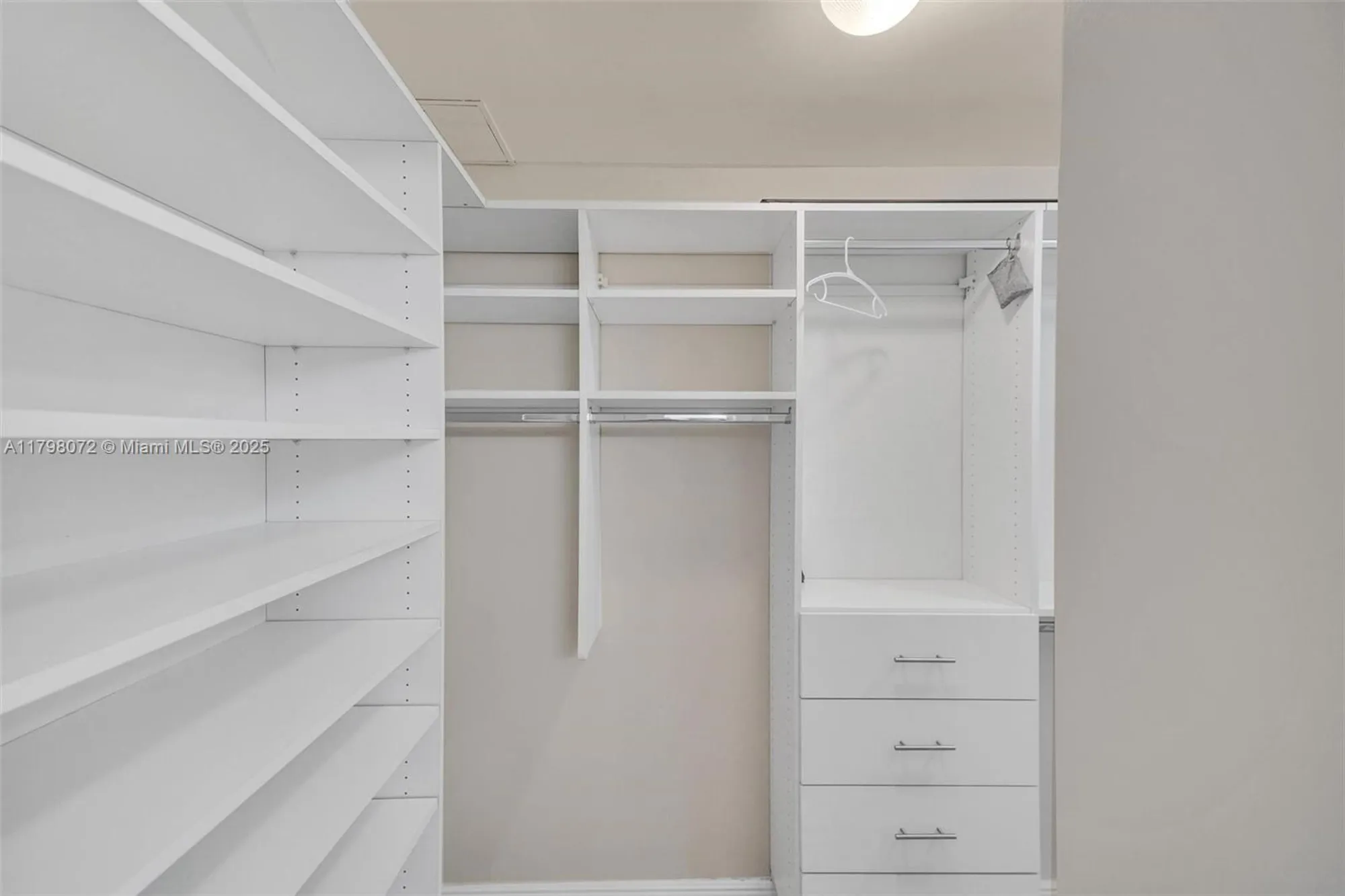 Property Slideshow image 26 of 58 | 1201 s ocean dr apt 316s, Hollywood, FL, 33019