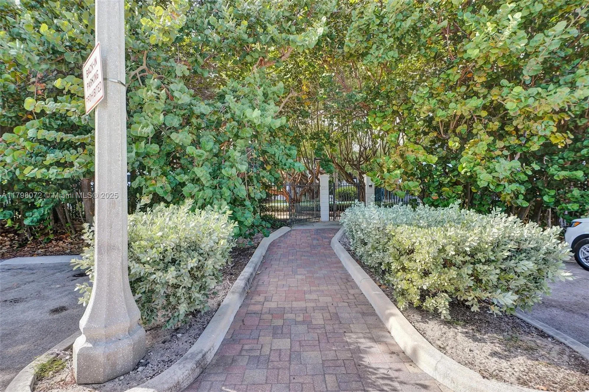 Property Slideshow image 48 of 58 | 1201 s ocean dr apt 316s, Hollywood, FL, 33019