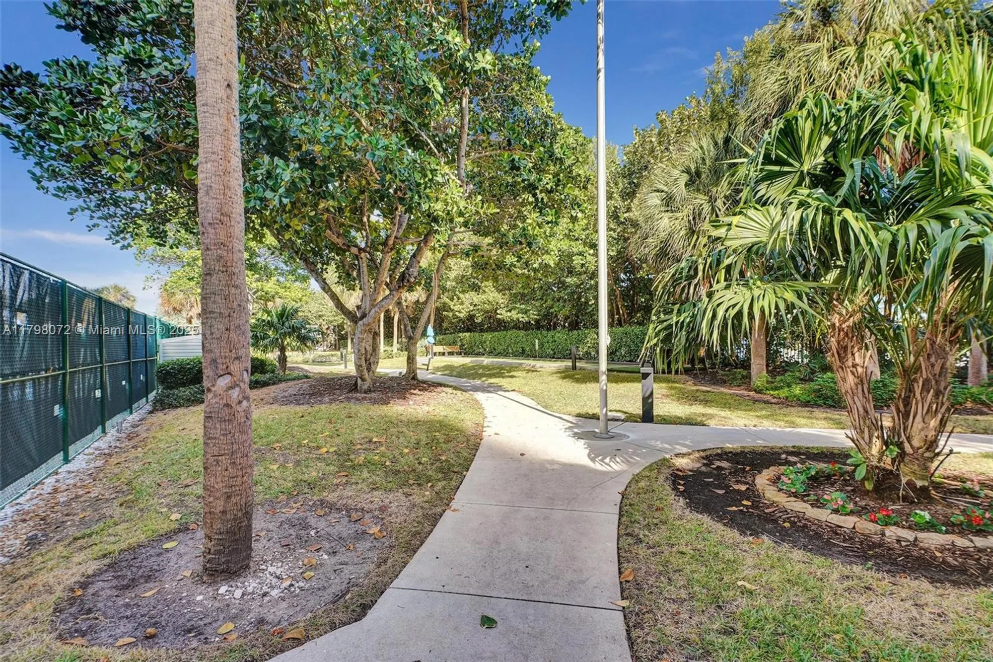 Property Slideshow image 40 of 58 | 1201 s ocean dr apt 316s, Hollywood, FL, 33019