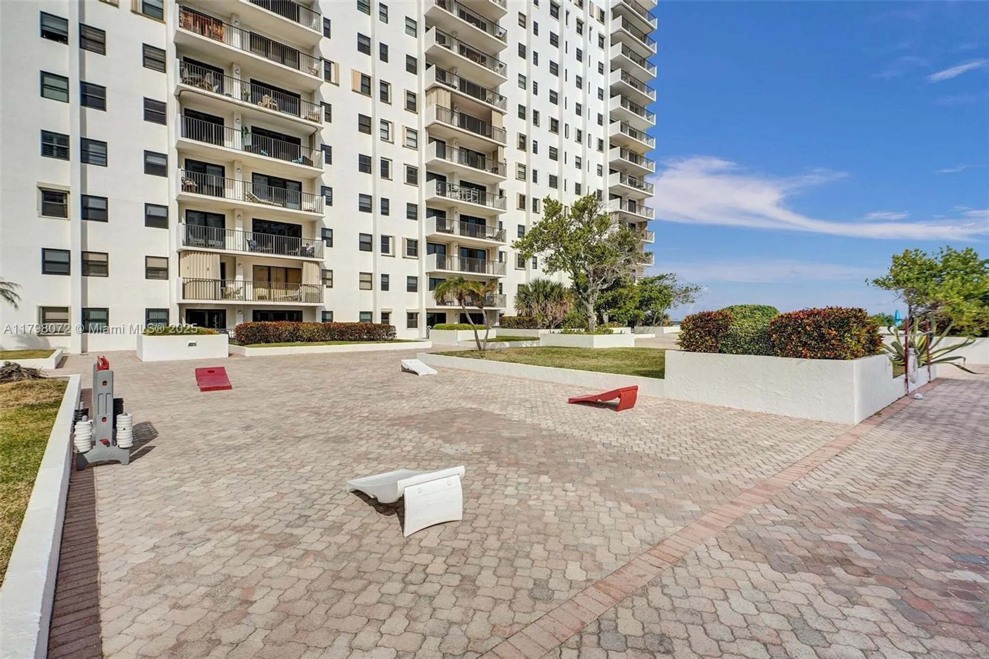 Property Slideshow image 50 of 58 | 1201 s ocean dr apt 316s, Hollywood, FL, 33019
