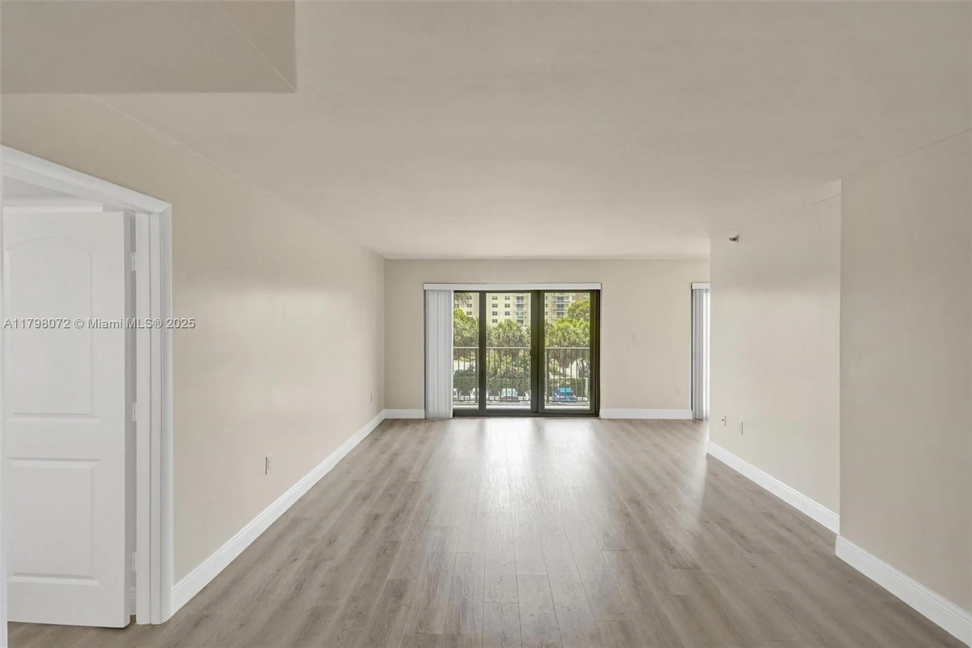 Property Slideshow image 8 of 58 | 1201 s ocean dr apt 316s, Hollywood, FL, 33019