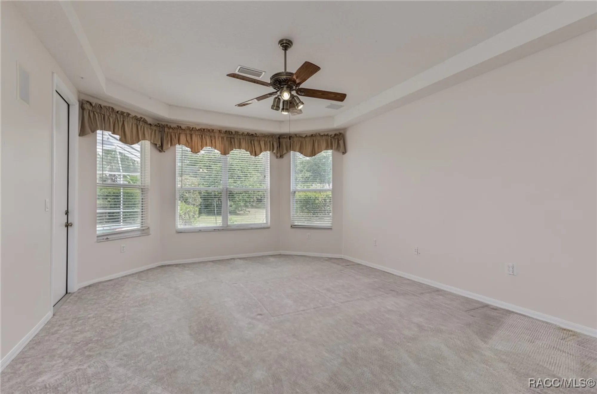 Property Slideshow image 19 of 58 | 361 w greenberg ct, Hernando, FL, 34442
