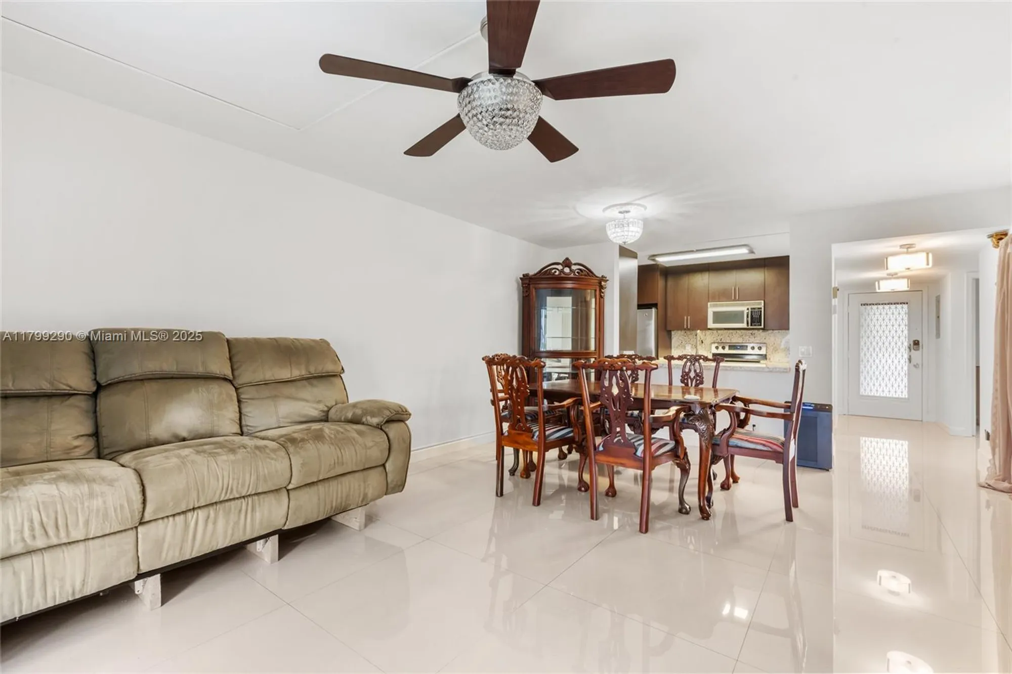Property Slideshow image 14 of 28 | 12501 sw 14th st apt 108r, Pembroke Pines, FL, 33027