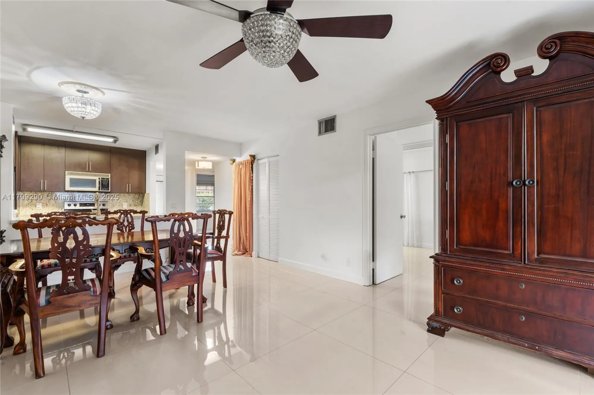 Property Slideshow image 16 of 28 | 12501 sw 14th st apt 108r, Pembroke Pines, FL, 33027