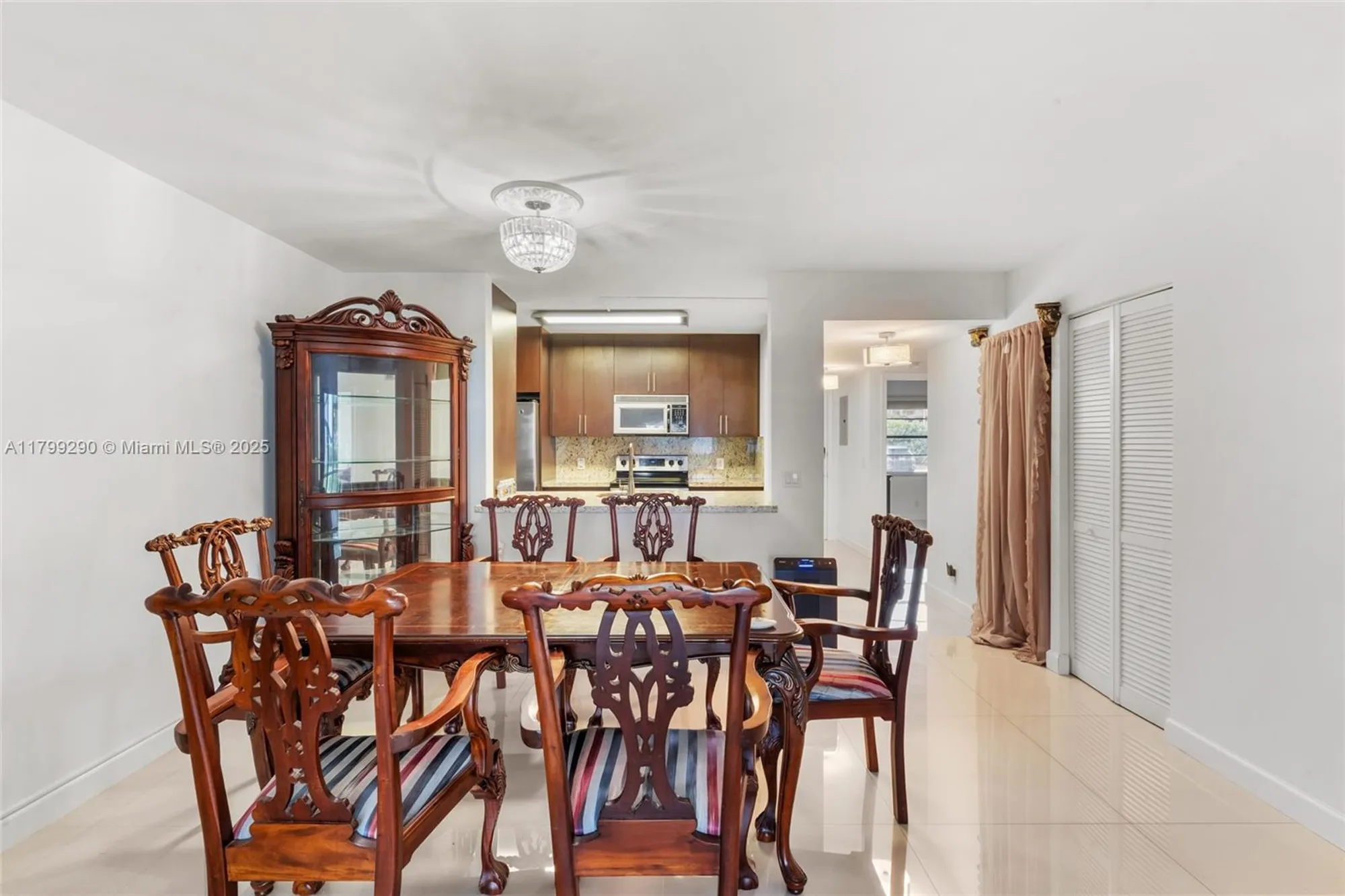 Property Slideshow image 13 of 28 | 12501 sw 14th st apt 108r, Pembroke Pines, FL, 33027