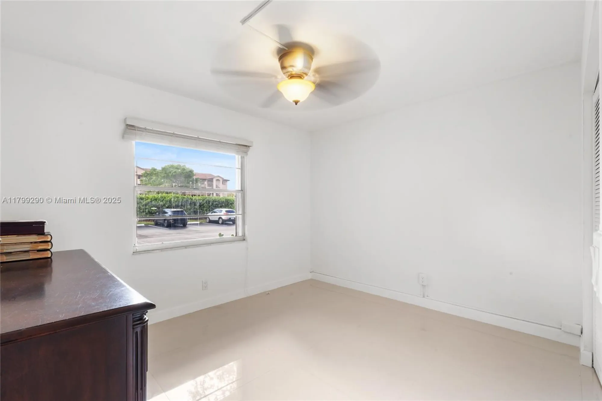 Property Slideshow image 9 of 28 | 12501 sw 14th st apt 108r, Pembroke Pines, FL, 33027