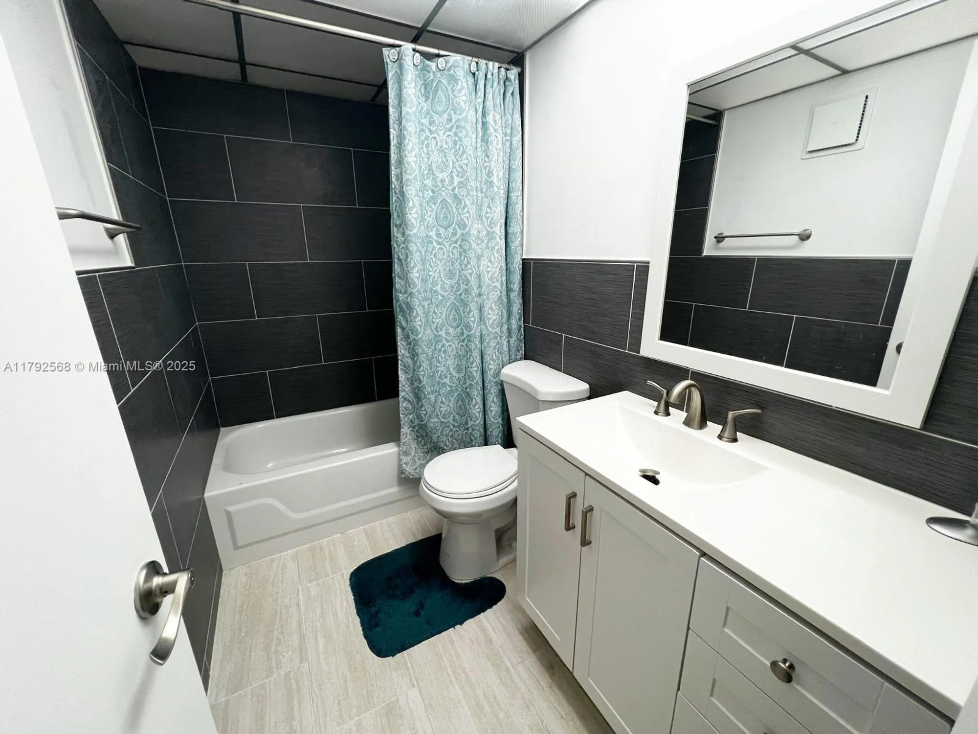 Property Slideshow image 10 of 42 | 7950 w mcnab rd 222, Tamarac, FL, 33321