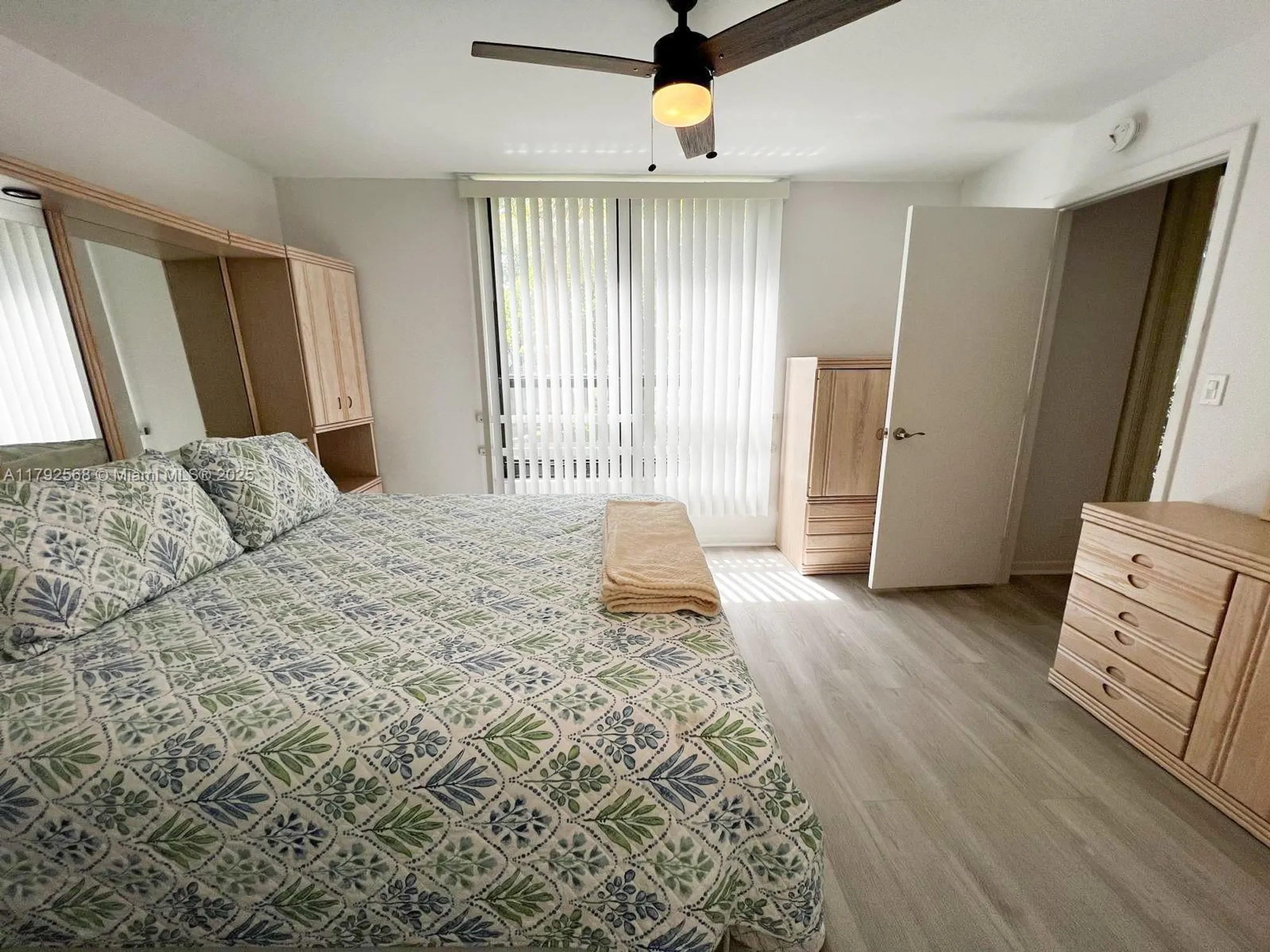 Property Slideshow image 7 of 42 | 7950 w mcnab rd 222, Tamarac, FL, 33321