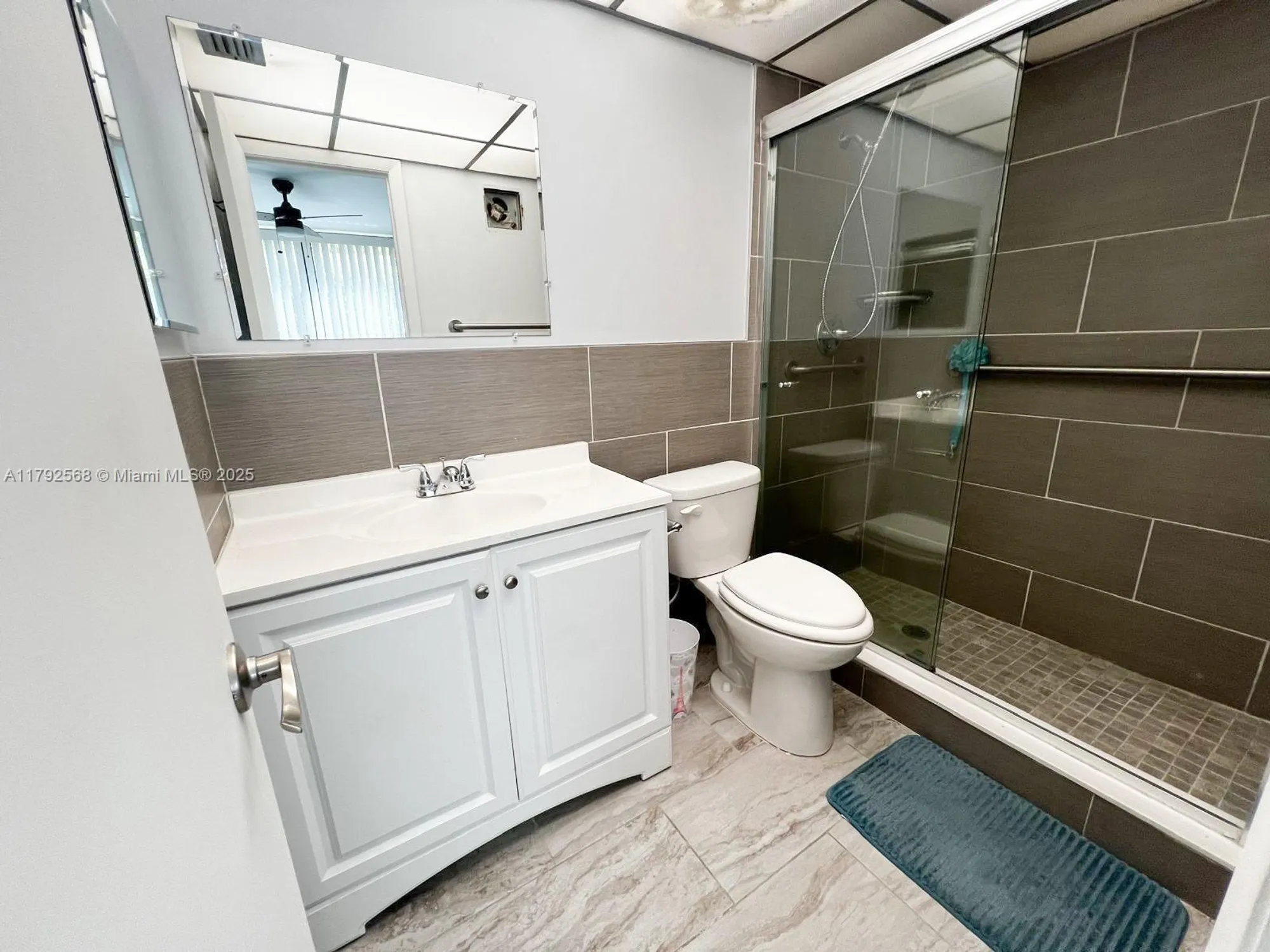 Property Slideshow image 8 of 42 | 7950 w mcnab rd 222, Tamarac, FL, 33321