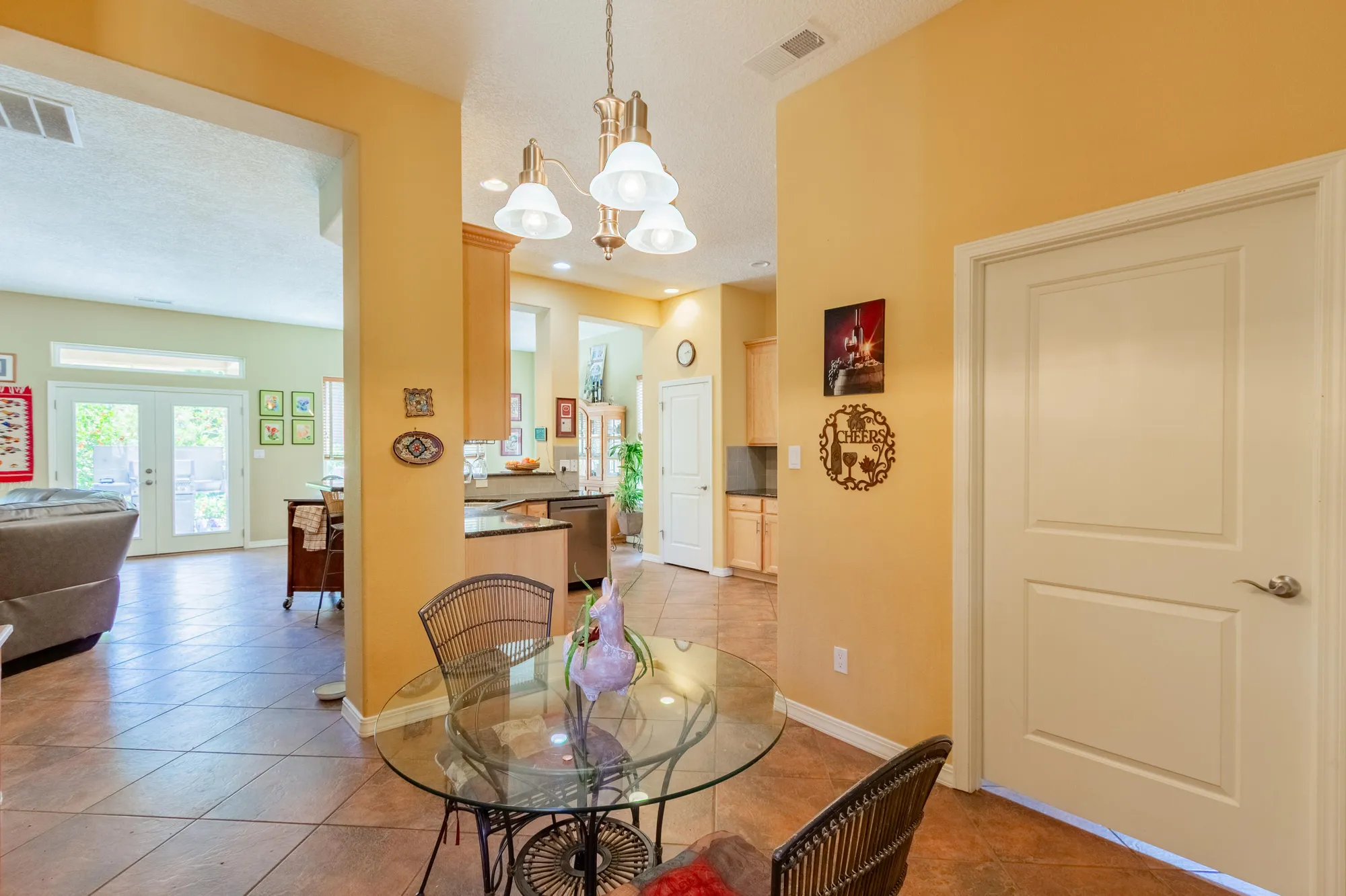 Property Slideshow image 16 of 35 | 301 zuni river cir, Los Lunas, NM, 87031