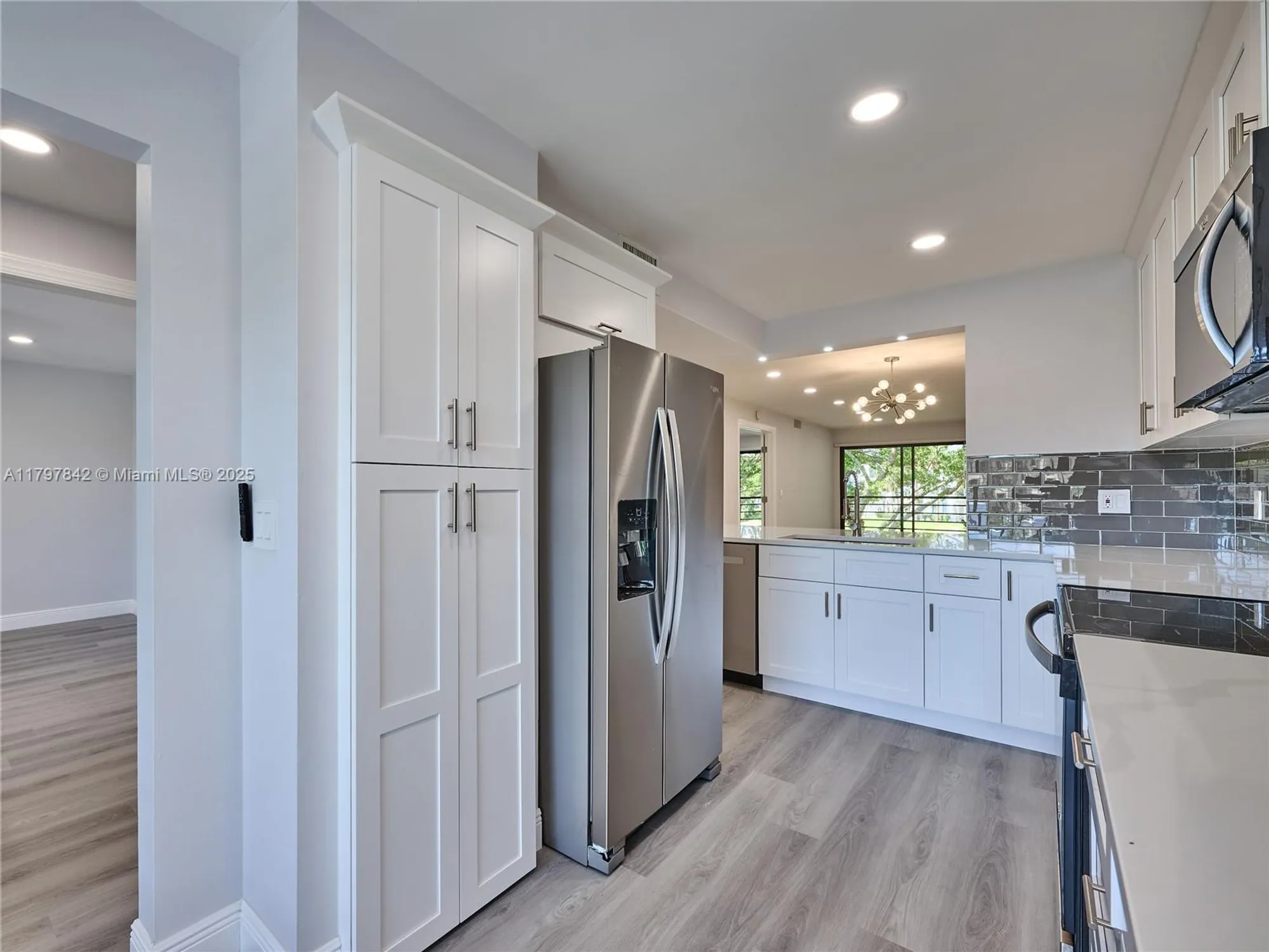 Property Slideshow image 14 of 76 | 5380 cedar lake dr 204, Boynton Beach, FL, 33437