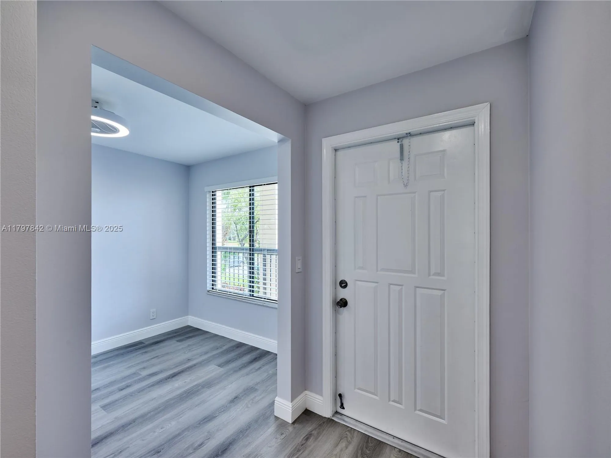 Property Slideshow image 15 of 76 | 5380 cedar lake dr 204, Boynton Beach, FL, 33437