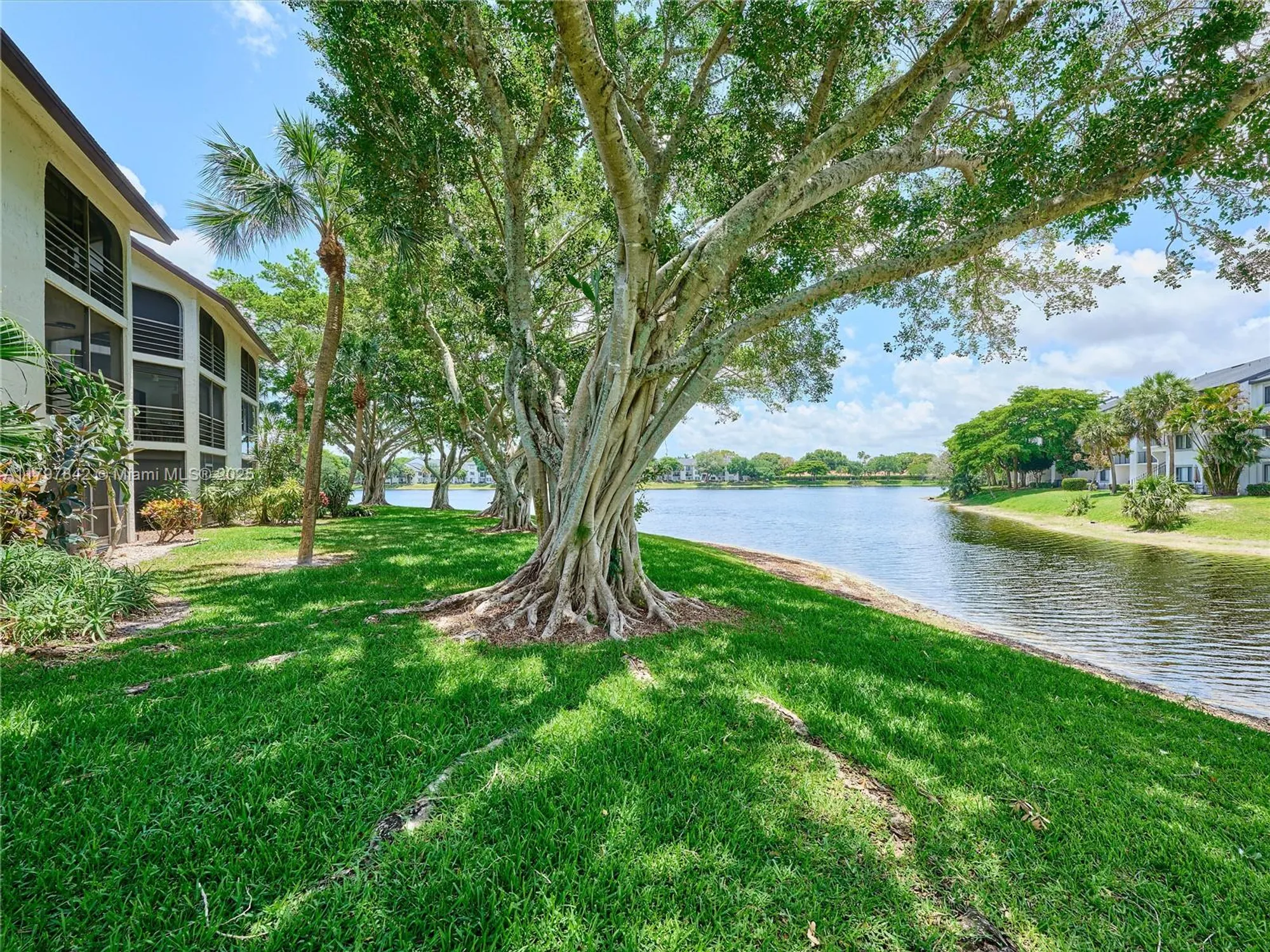Property Slideshow image 1 of 76 | 5380 cedar lake dr 204, Boynton Beach, FL, 33437
