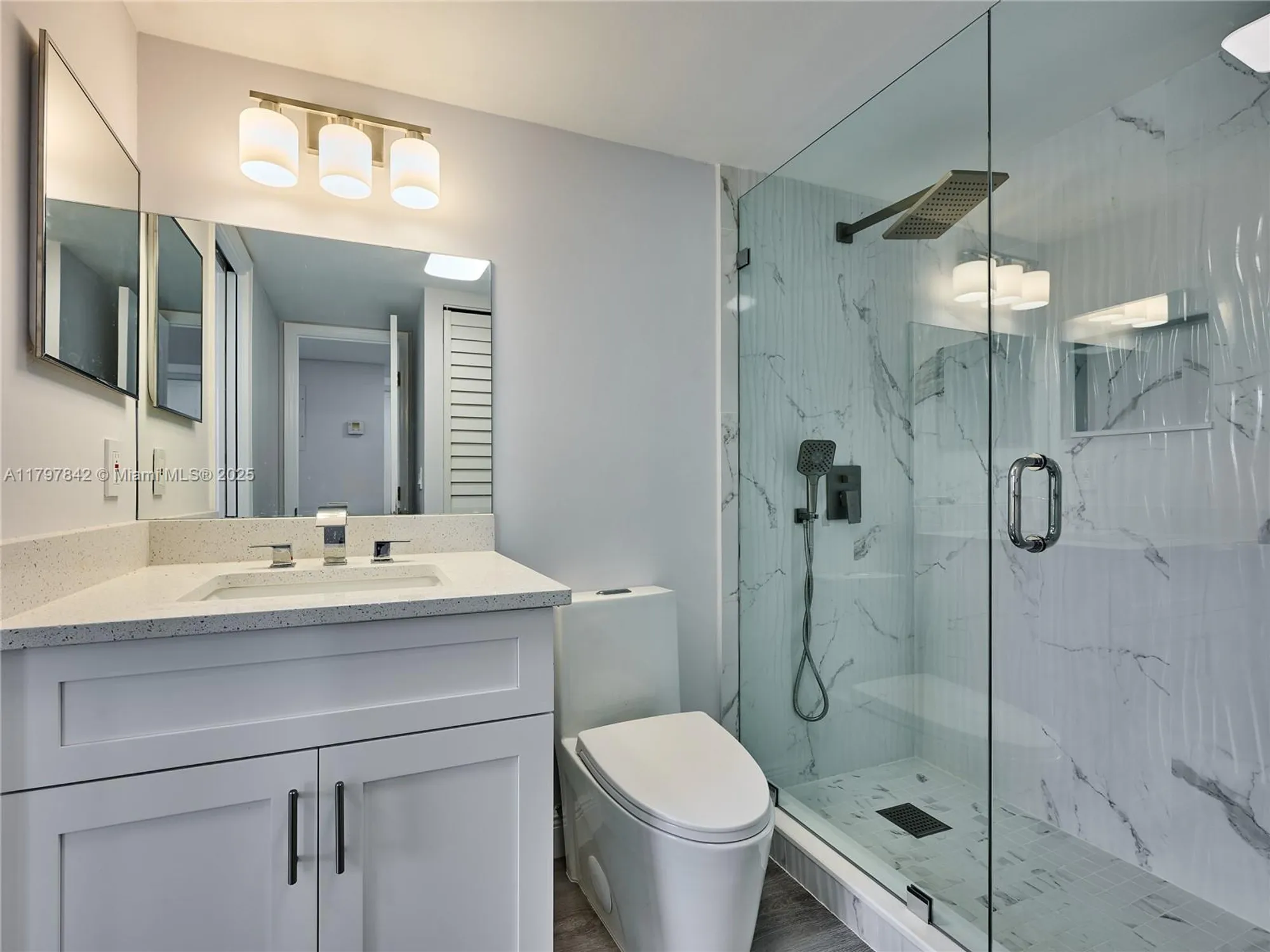 Property Slideshow image 24 of 76 | 5380 cedar lake dr 204, Boynton Beach, FL, 33437