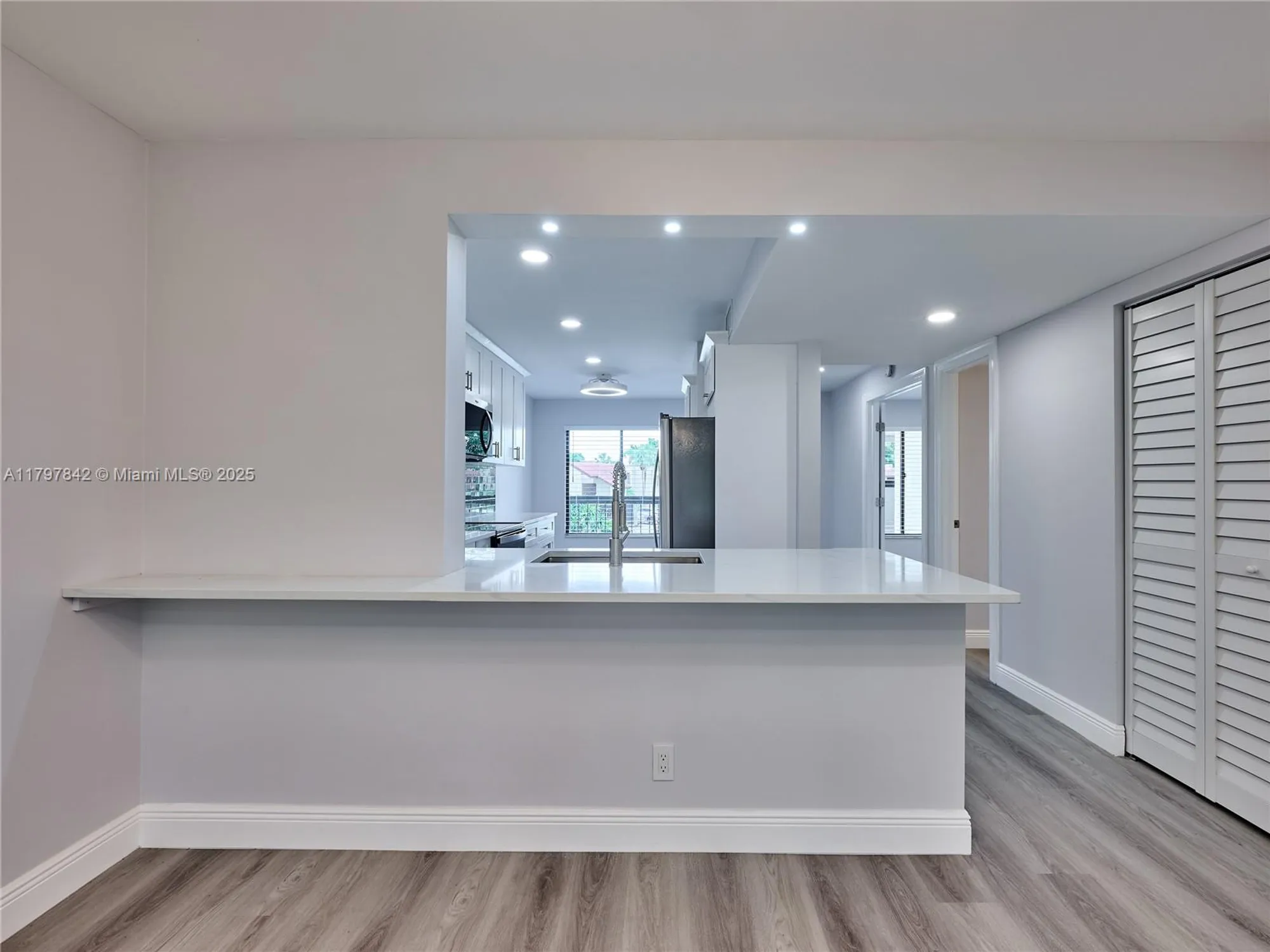 Property Slideshow image 35 of 76 | 5380 cedar lake dr 204, Boynton Beach, FL, 33437