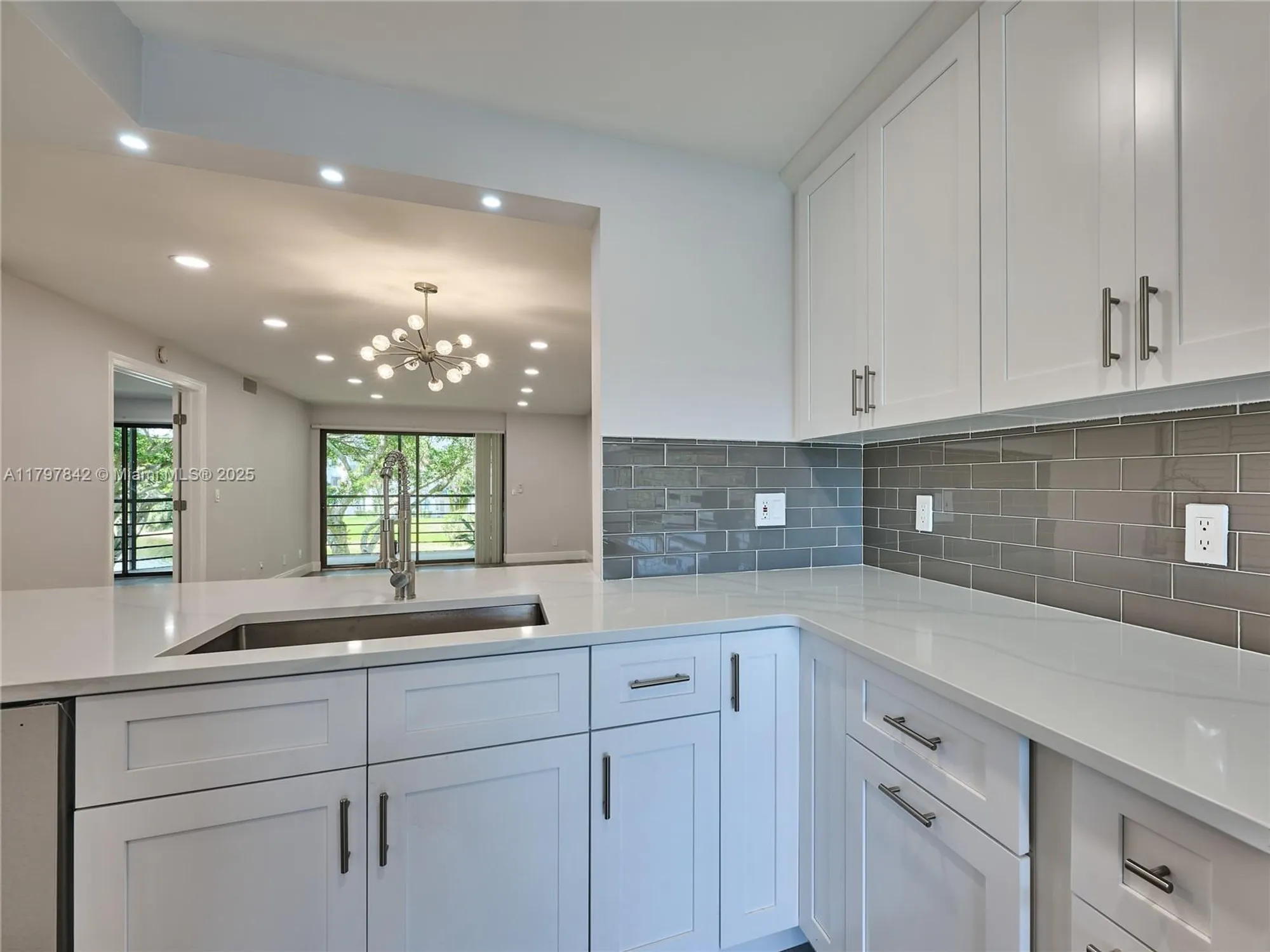 Property Slideshow image 30 of 76 | 5380 cedar lake dr 204, Boynton Beach, FL, 33437