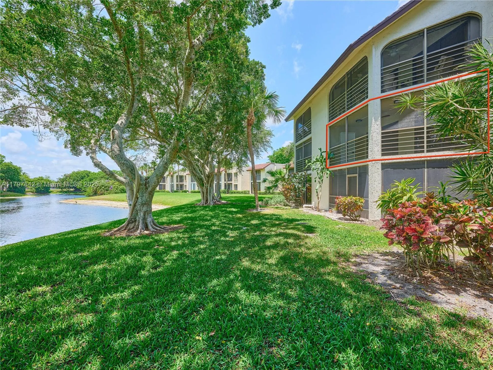 Property Slideshow image 43 of 76 | 5380 cedar lake dr 204, Boynton Beach, FL, 33437