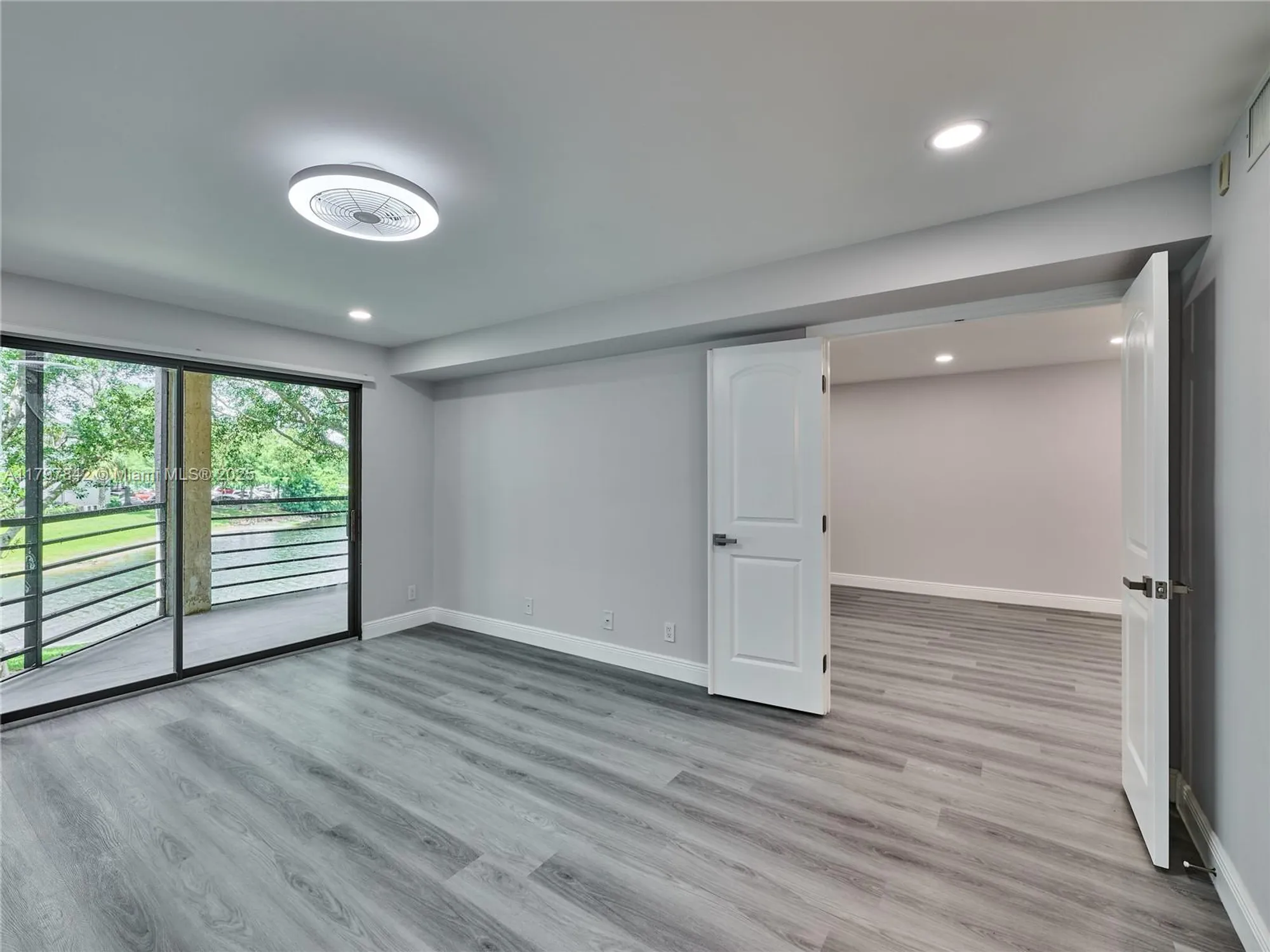Property Slideshow image 52 of 76 | 5380 cedar lake dr 204, Boynton Beach, FL, 33437