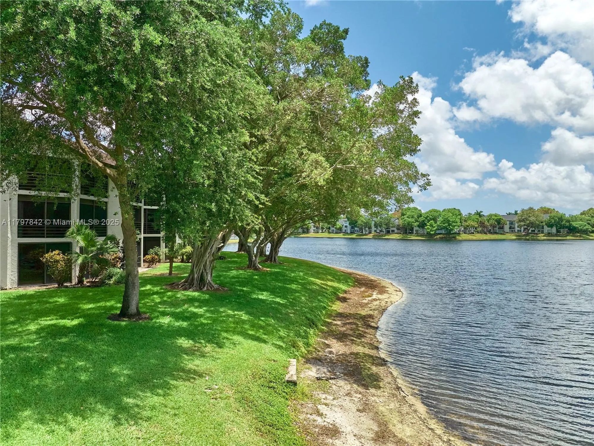 Property Slideshow image 65 of 76 | 5380 cedar lake dr 204, Boynton Beach, FL, 33437