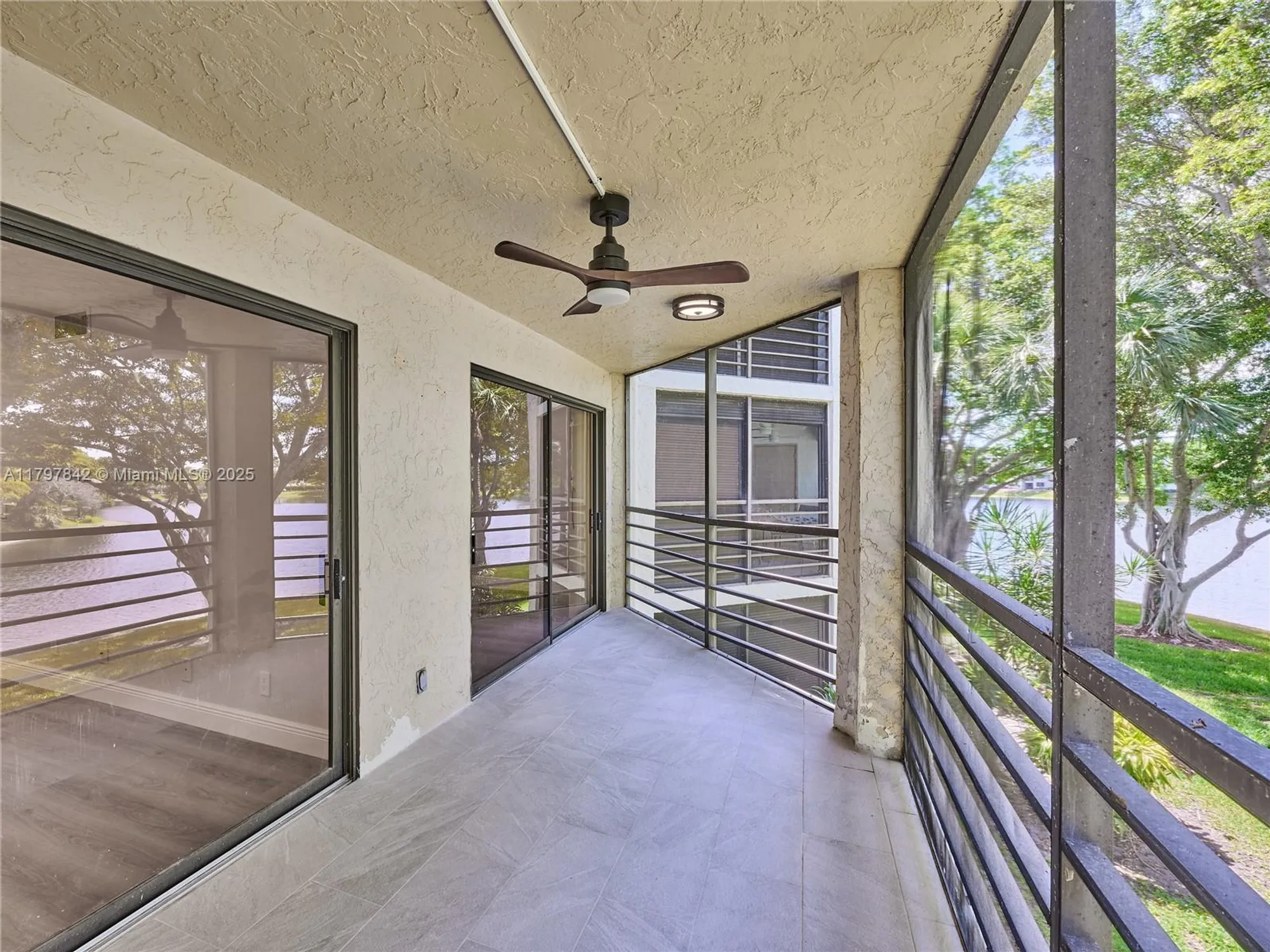 Property Slideshow image 61 of 76 | 5380 cedar lake dr 204, Boynton Beach, FL, 33437