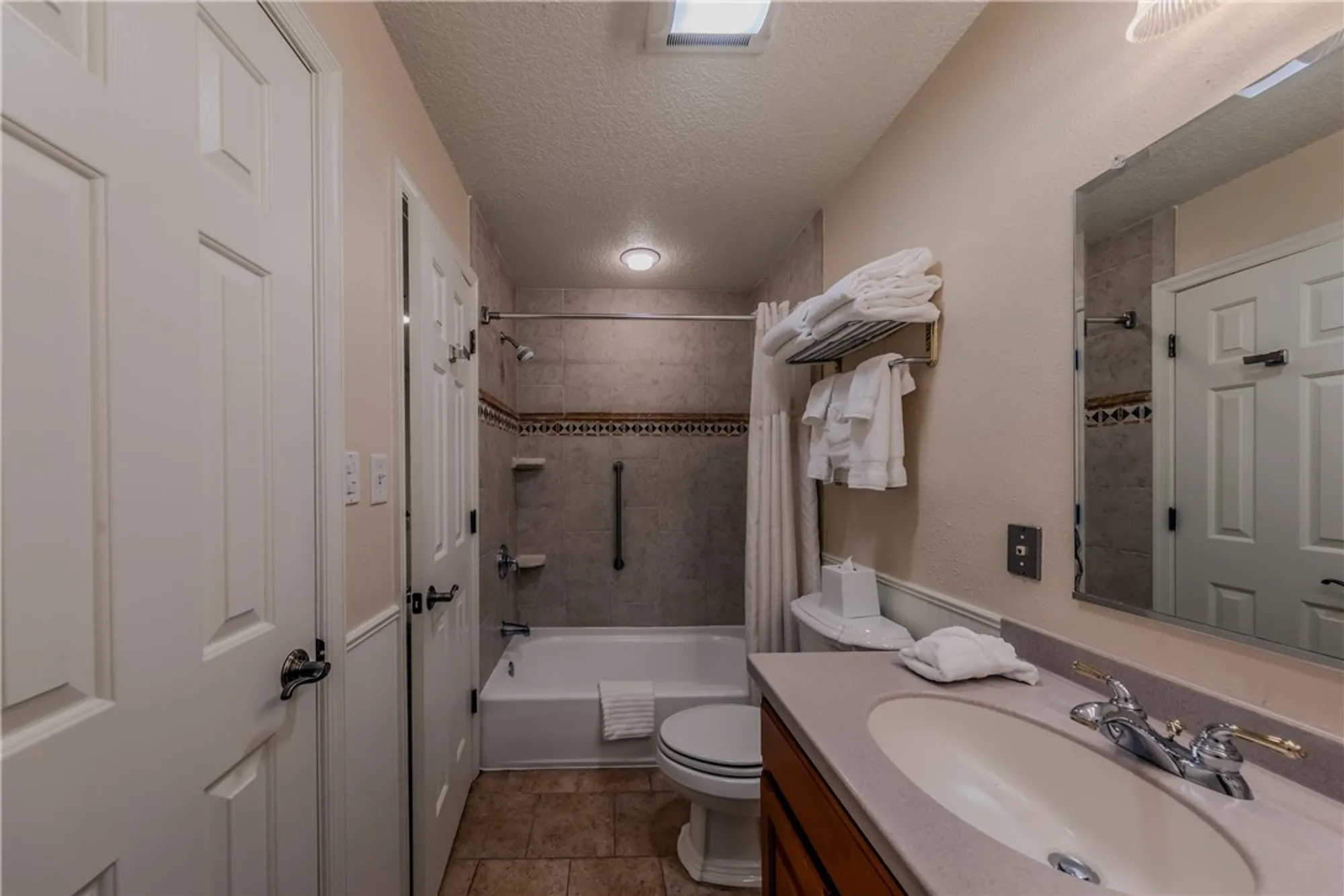 Property Slideshow image 14 of 27 | 709 graves ordinary, Williamsburg, VA, 23185