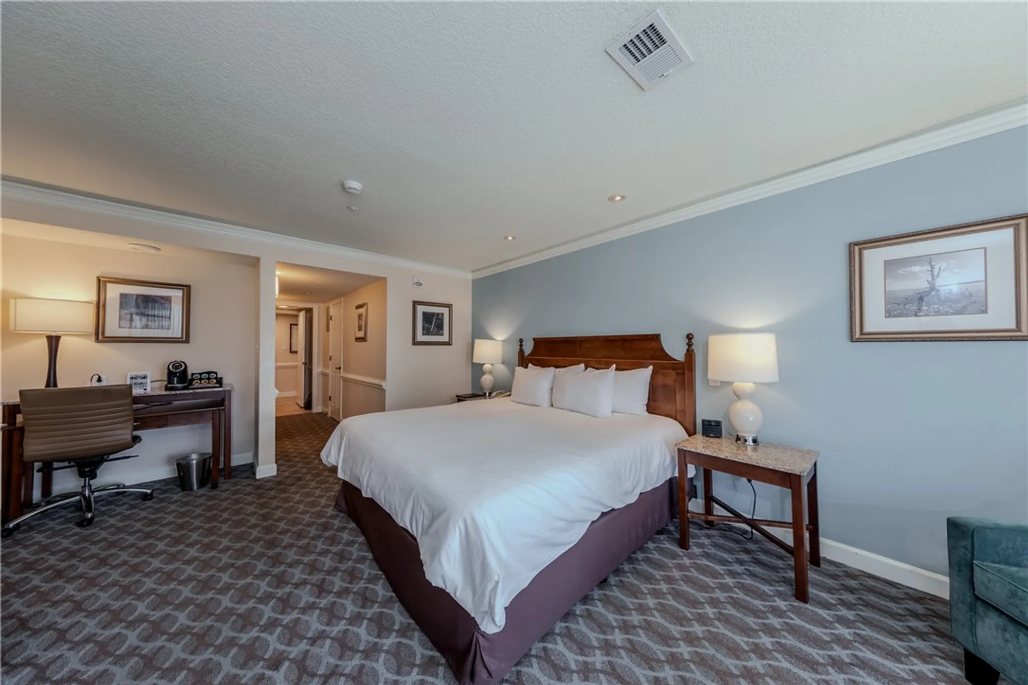 Property Slideshow image 15 of 27 | 709 graves ordinary, Williamsburg, VA, 23185